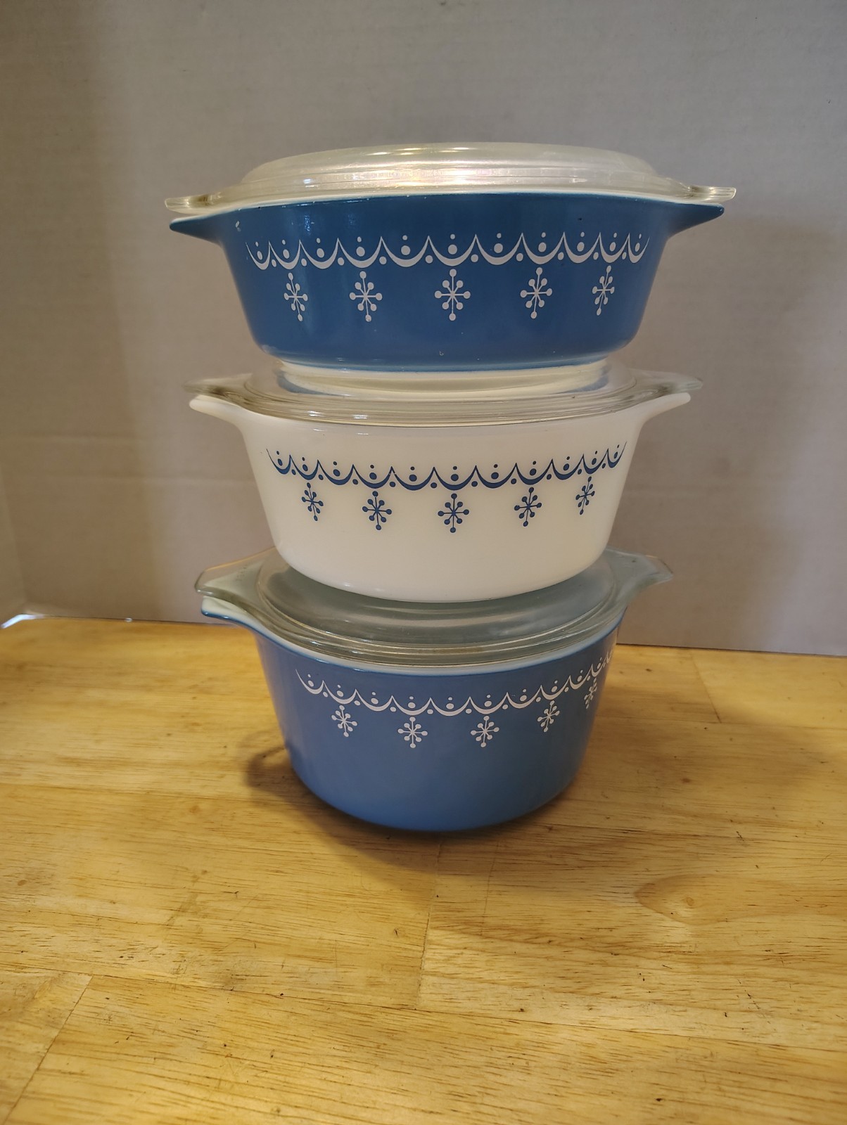 Vintage (70s) 3 PYREX Blue SNOWFLAKE GARLAND #471,#472, #473 Casserole Dish/Lids