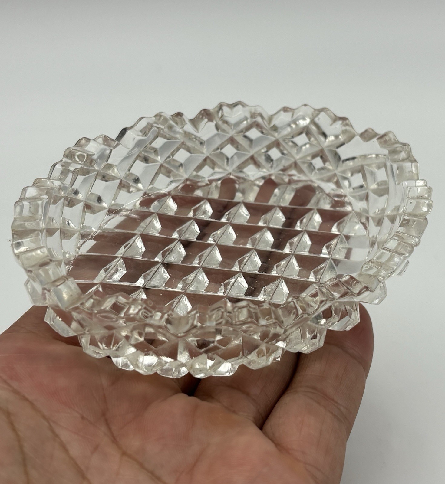 Crystal Diamond Point Cut Glass Vintage Oval Trinket Dish Saw Tooth Edge 4.25″