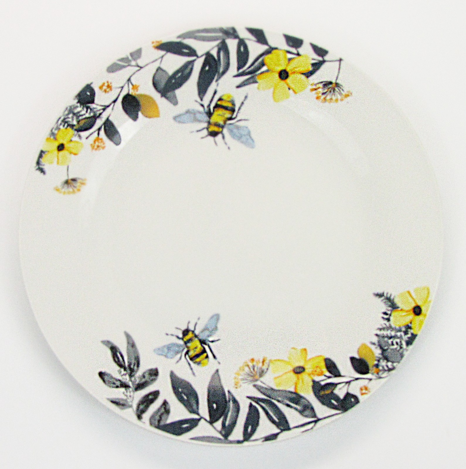 Royal Norfolk Spring Bee Floral pattern 2 Dinner Plates and 2 Cereal Bowls EUC