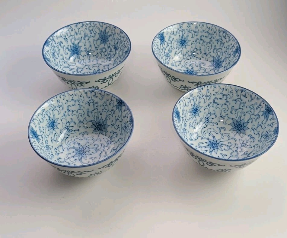 4 Yokohama Studio Japanese Porcelain Ramen Serving Bowl 5″ Blue/White Arabesque