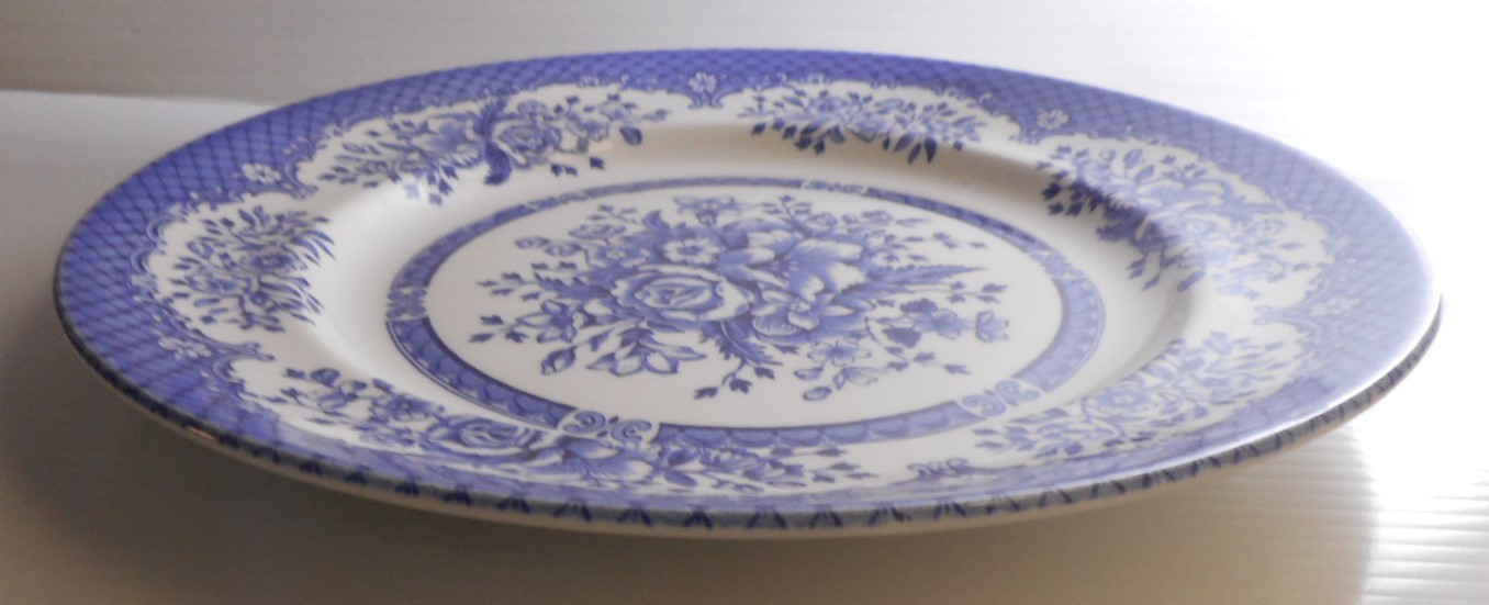 VTG Wood & Sons 10.25″ Dinner Plate Kew Blue England Floral Rose Lattice