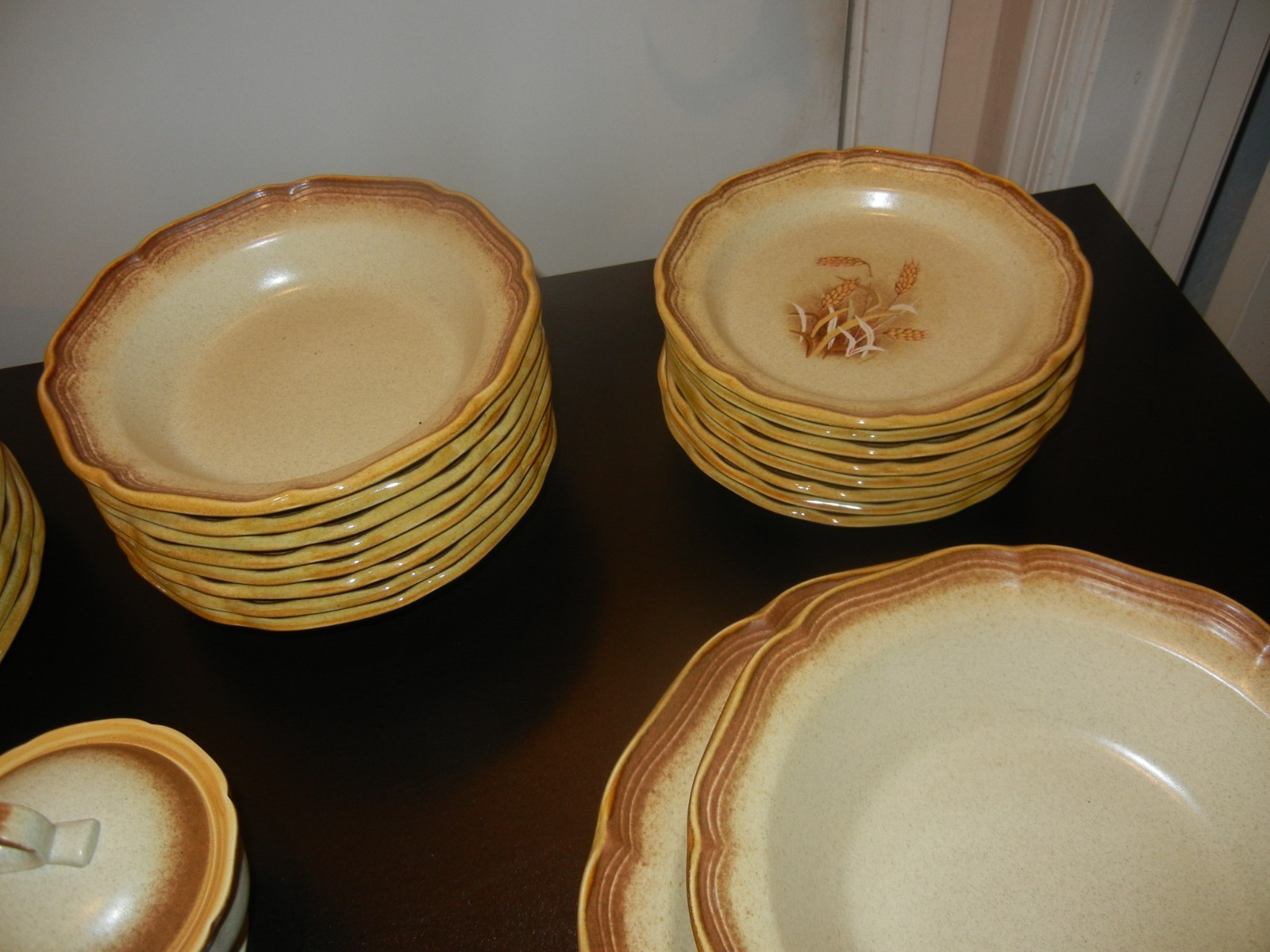 Vintage MIKASA Whole Wheat E8000 Stoneware Dinnerware Set, 35 pieces – PRISTINE!