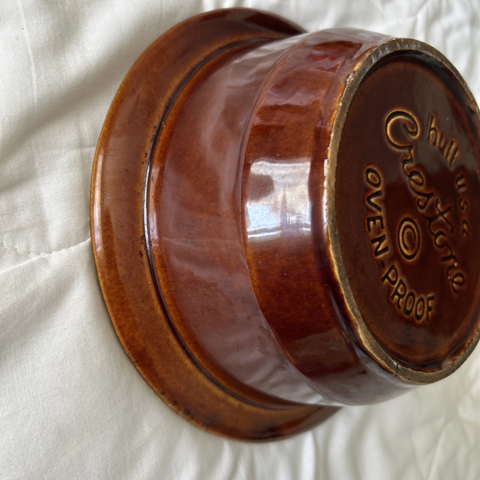 HULL USA Crestone Pottery Oven Proof Brown Drip Glaze 8 Inches Diameter. Vintage