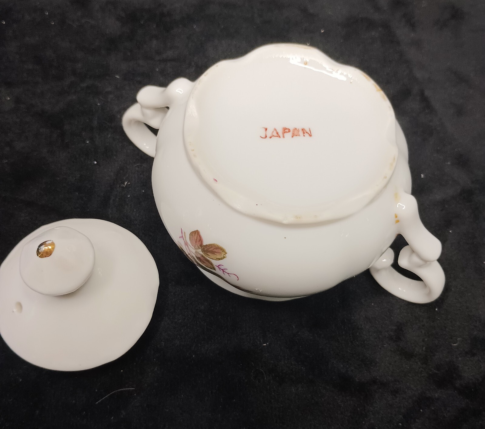 Small China Tea cup and saucer, Creamer, and Sugar bowl with lid / Japan