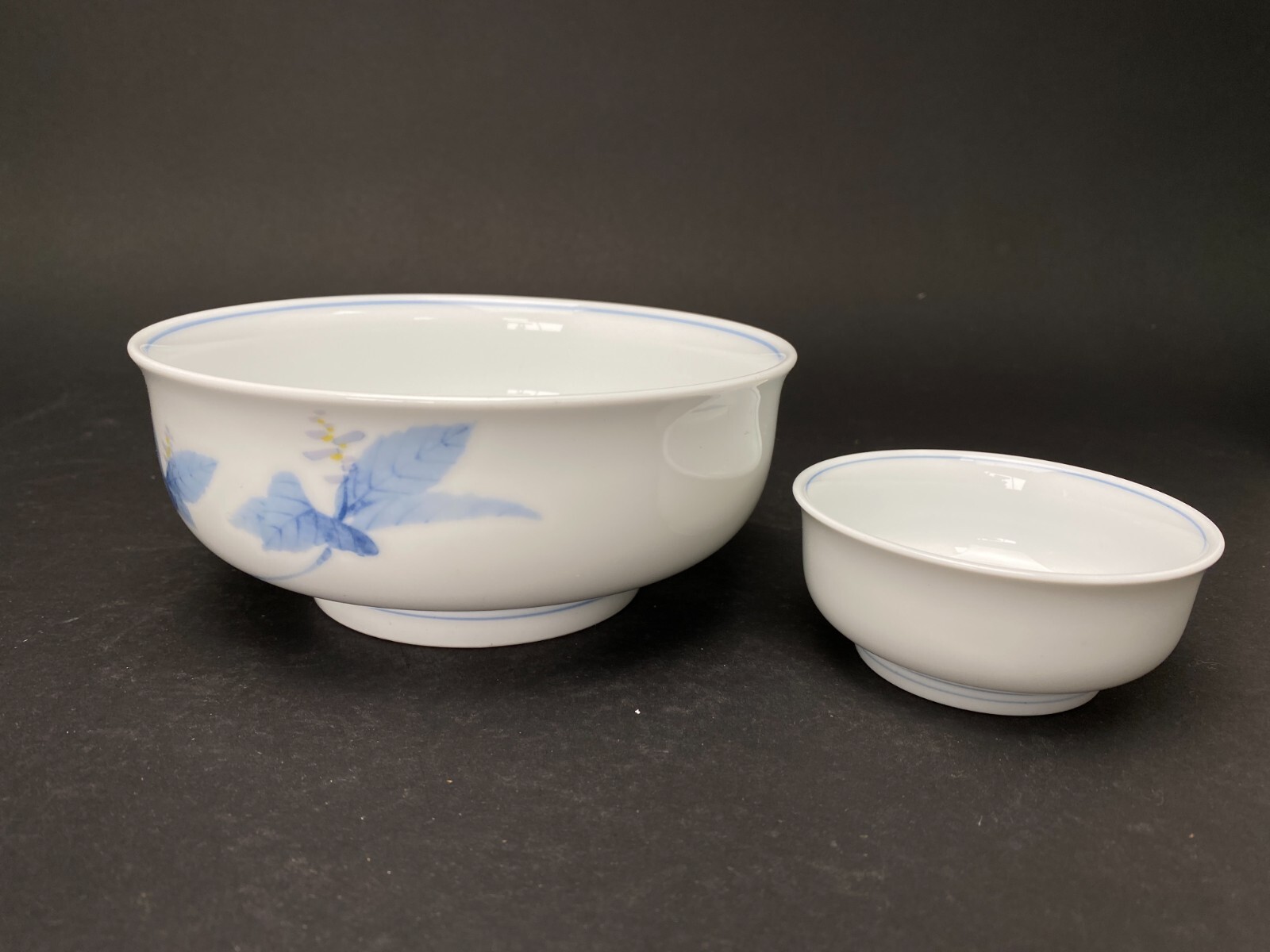 Japan Noritake Dinnerware set of 3 pcs. Setting Blue & White Flowers Plate&Bowls