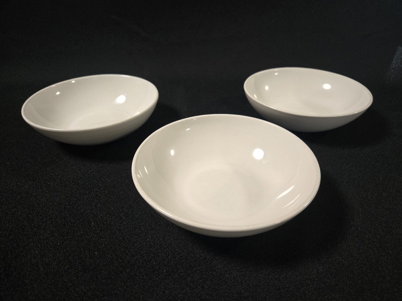VTG Centura by Corning Set of 3 White Coupe Fruit Dessert Sauce 5 1/4″ Bowls