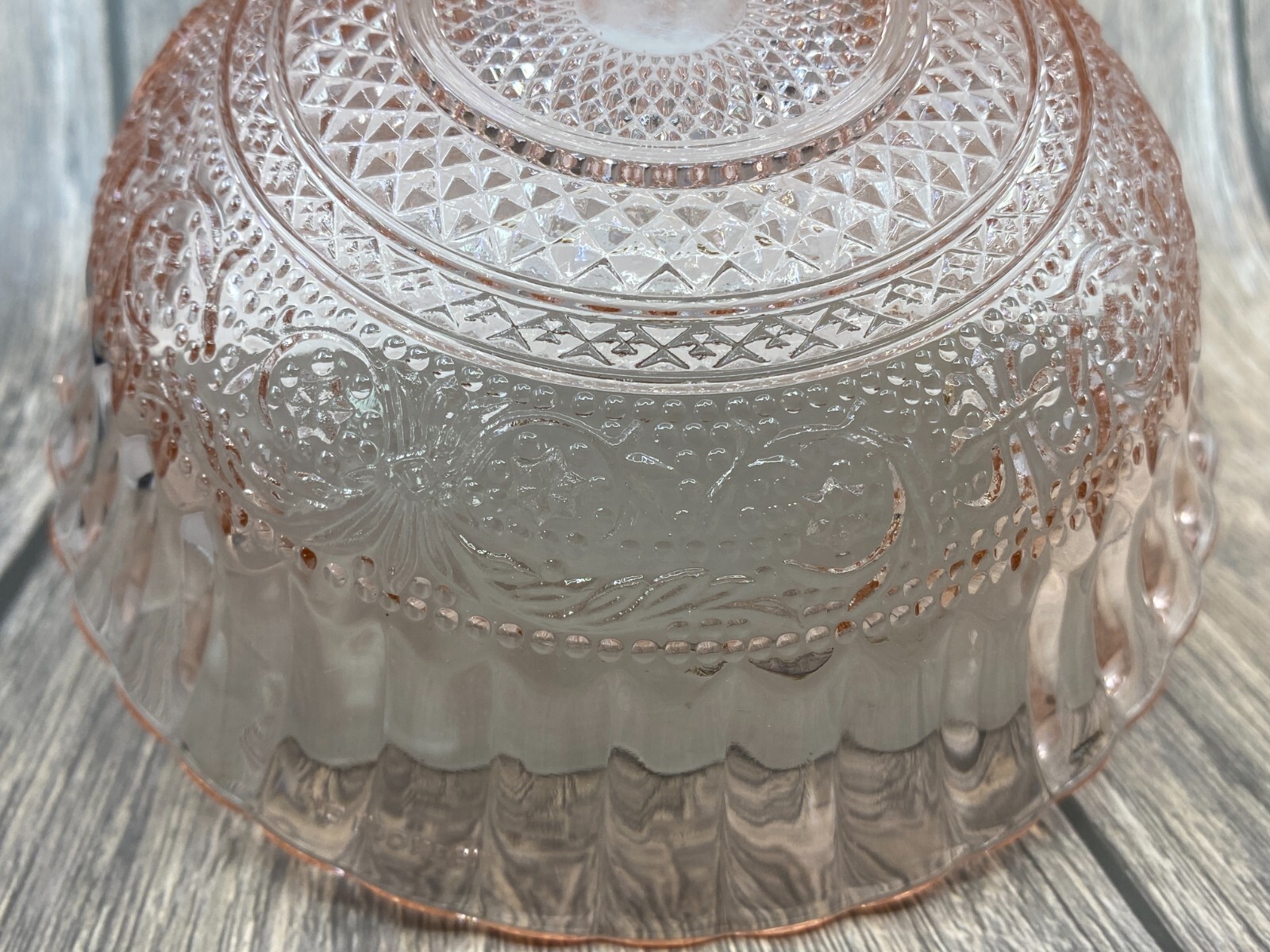 Trellis Pink Fleur De Lis Pattern Glass Bowl by KIG Indonesia 6.75 in diameter