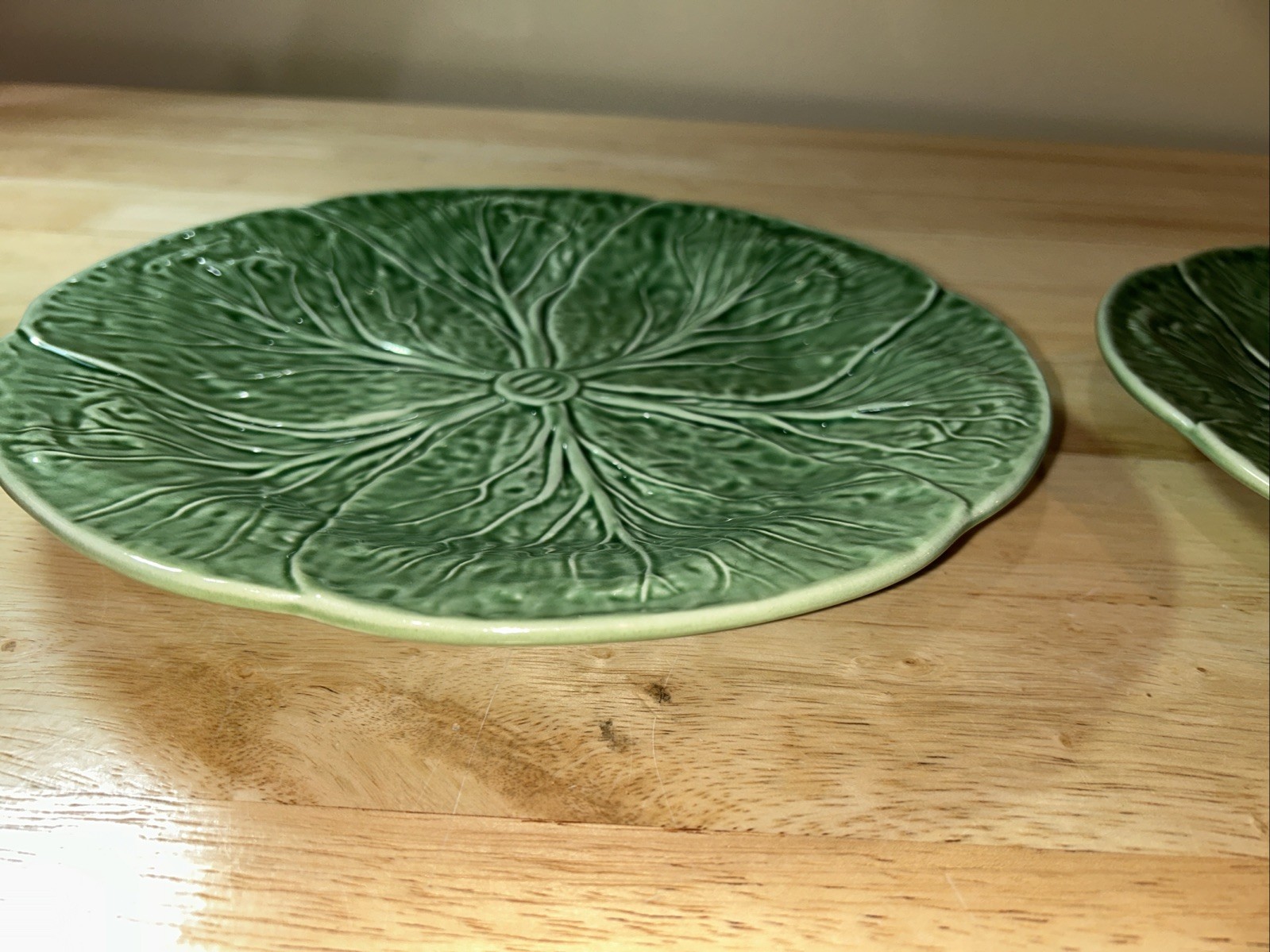 (2) San Raphael Green Cabbage Bordallo Pinheiro Dinner Plate Portugal 10.25” EX