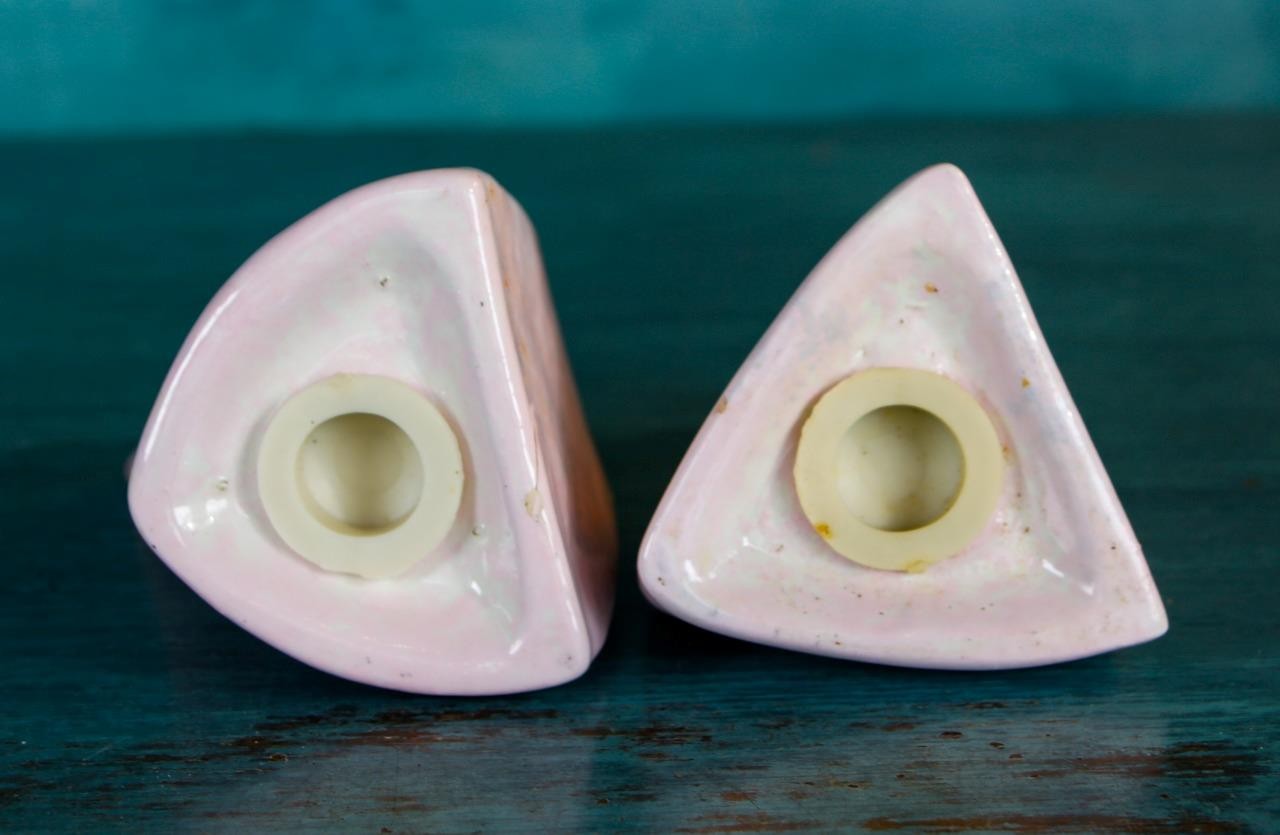 Set/2 Vintage Art Pottery Asymmetrical Fitted Pink Splatter Salt Pepper Shakers