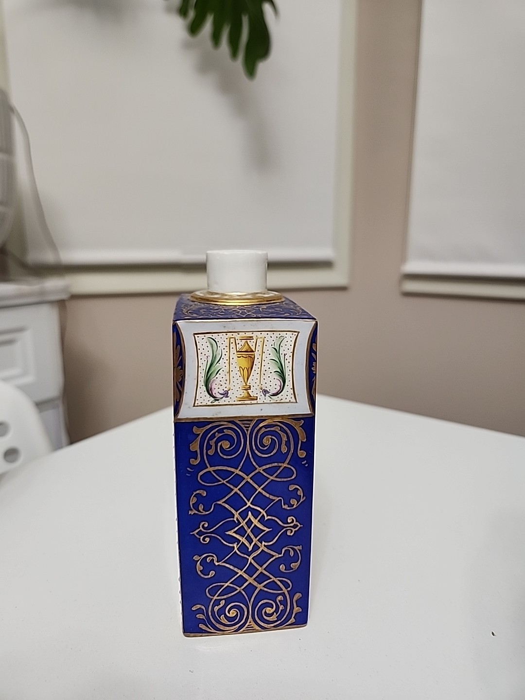 Antique Porcelain Tea Caddy c. 1790–1820 Hand Painted Putti Neoclassical Contine