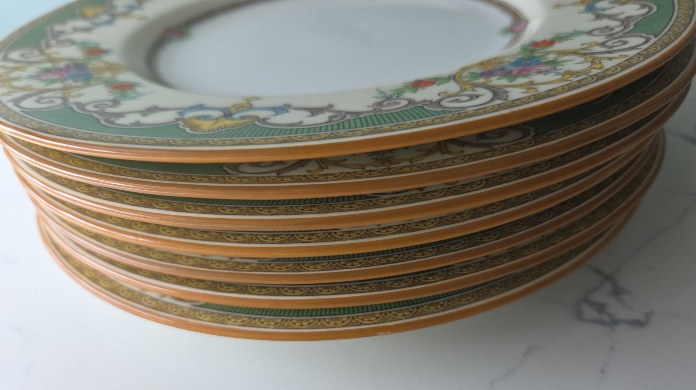 7 VINTAGE Mintons England KENORA GREEN 8 3/4 Plates Buy 1-7 Plates EUC