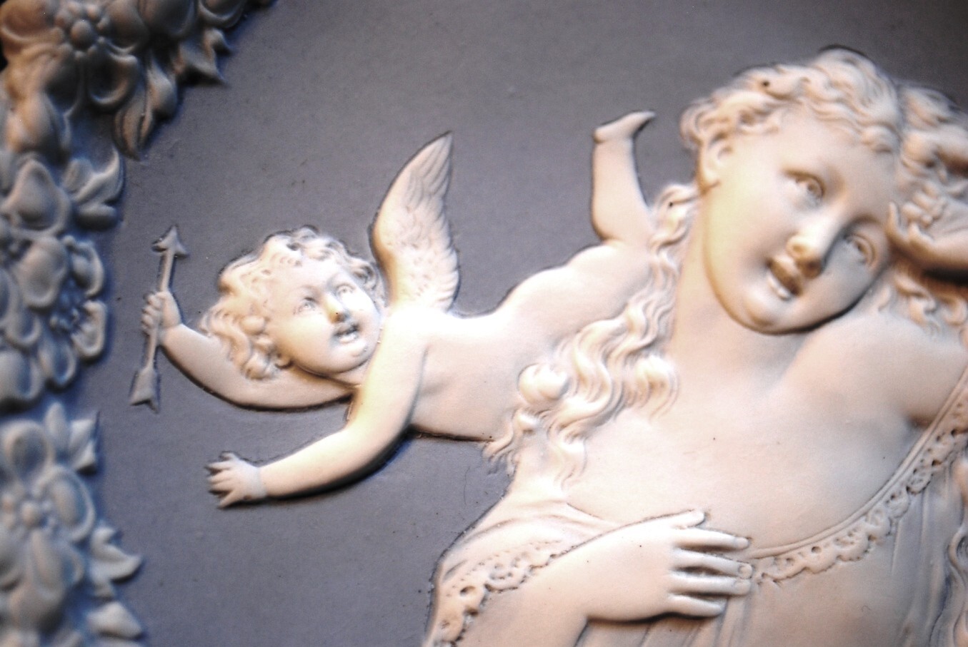 Set 2 Antique SCHAFER & VATER Blue Jasperware Wall Plaque Dishes CUPIDS/WOMEN 3D