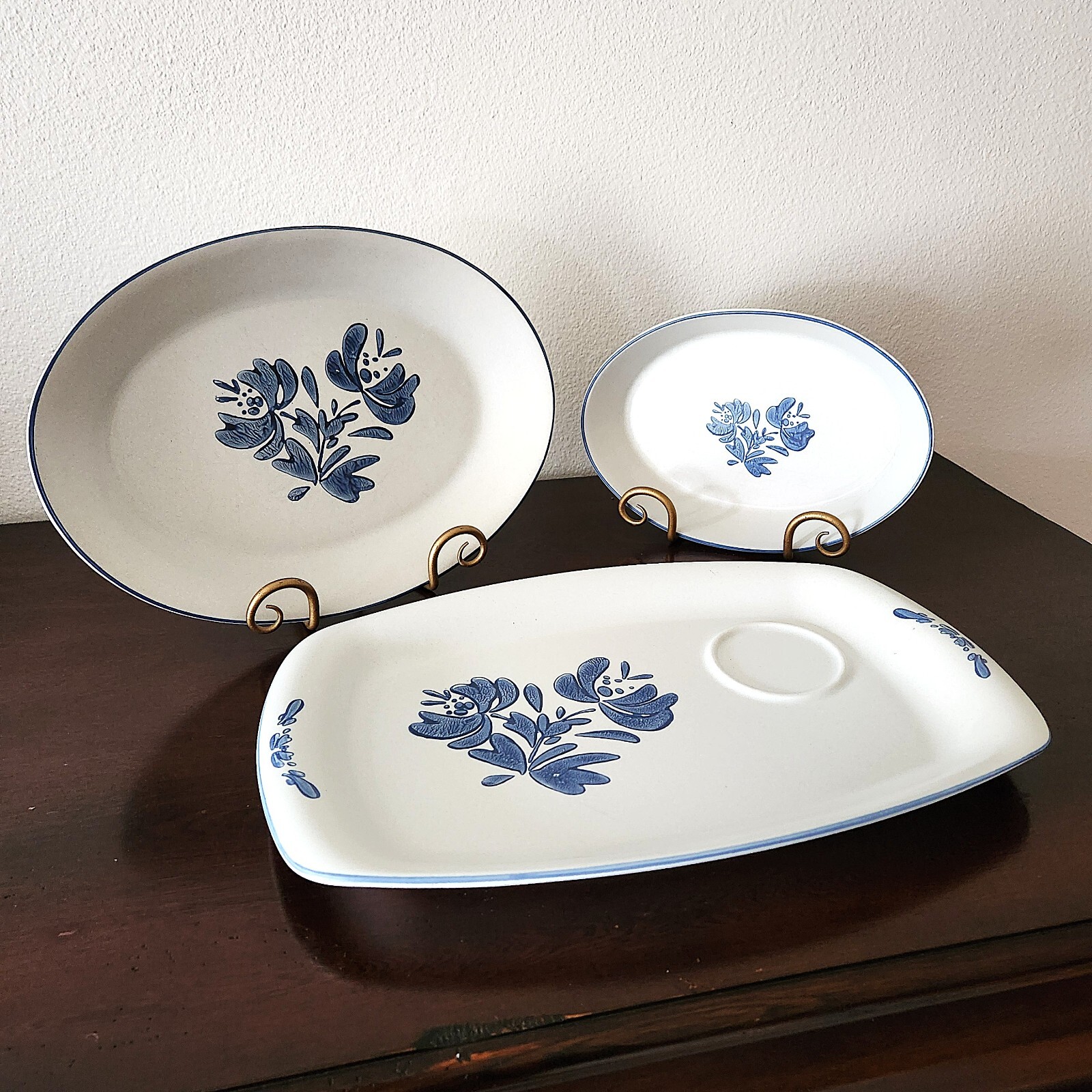 Pfaltzgraff Yorktowne 3 Serving Platters, Home Dining, Collectible Dishware