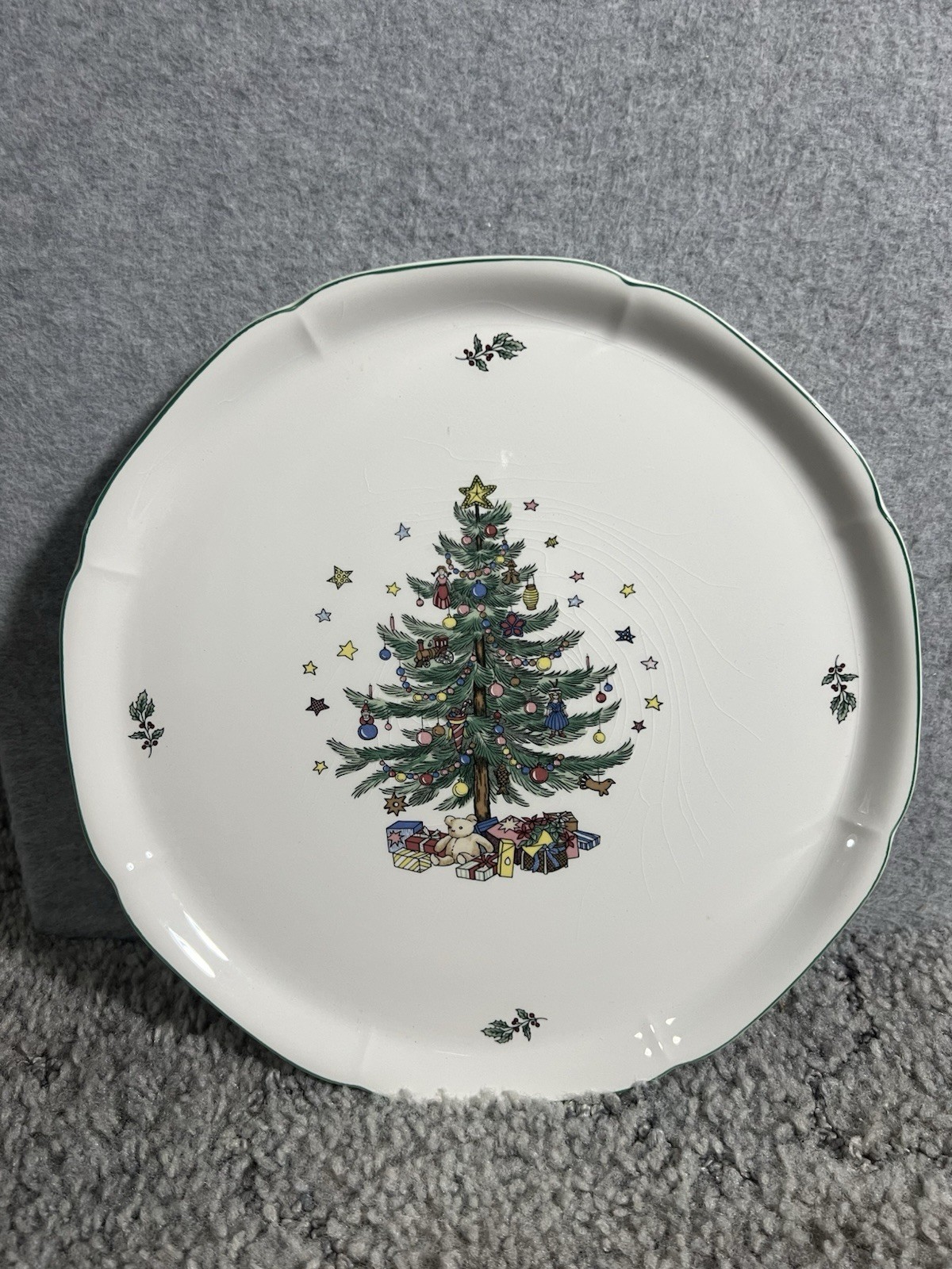 Vintage Nikko Round Serving Platter Happy Holidays Japan Victorian-Style Tree
