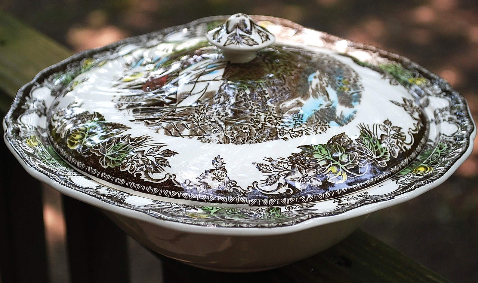 Vtg Johnson Bros COVERED BRIDGE FRIENDLY VILLAGE 10.25″ Covered Veg Dish ENGLAND