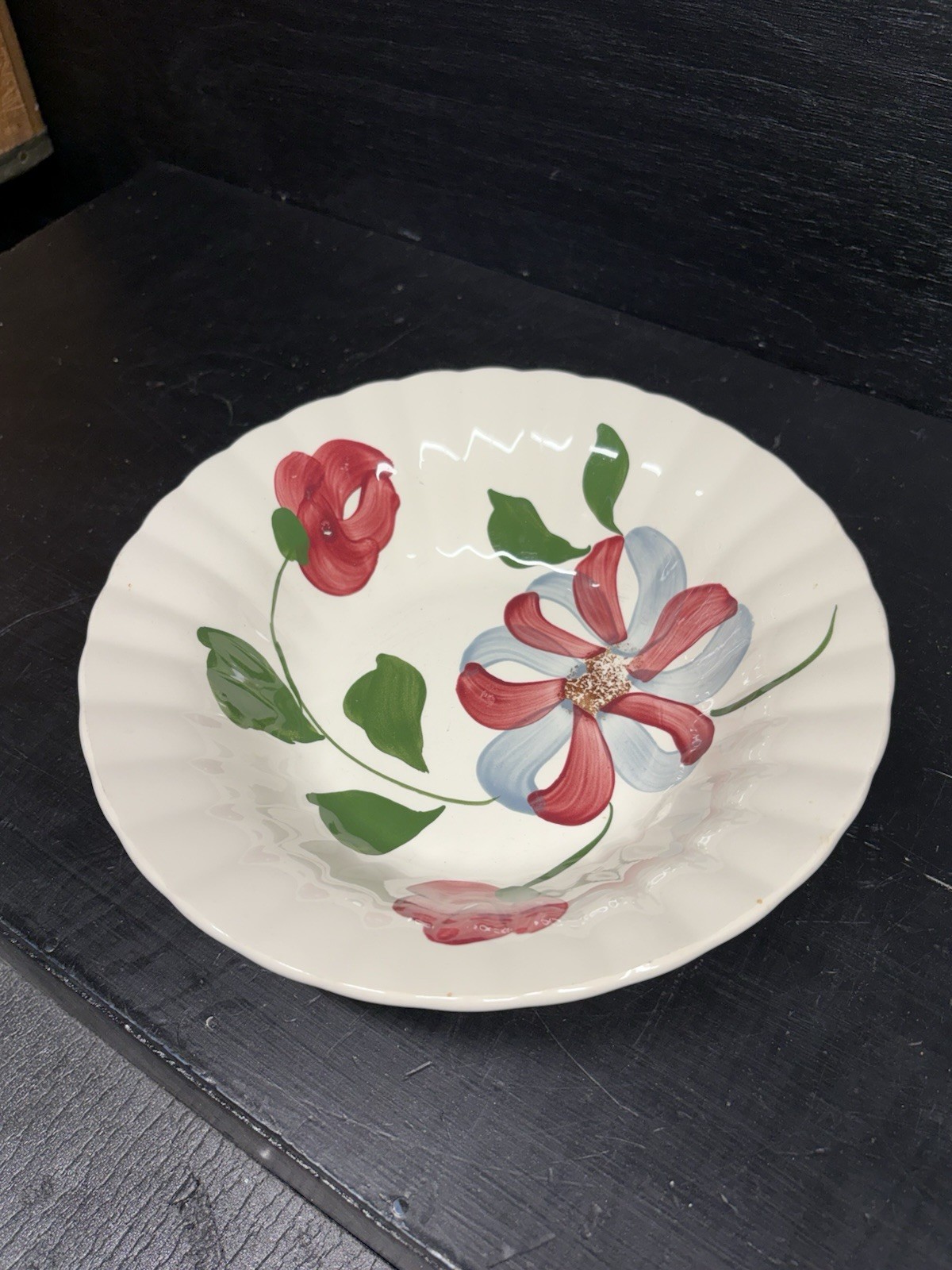 A Beautiful Vintage Blue Ridge Pottery Hand Painted 9” Bowl Floral Design USA