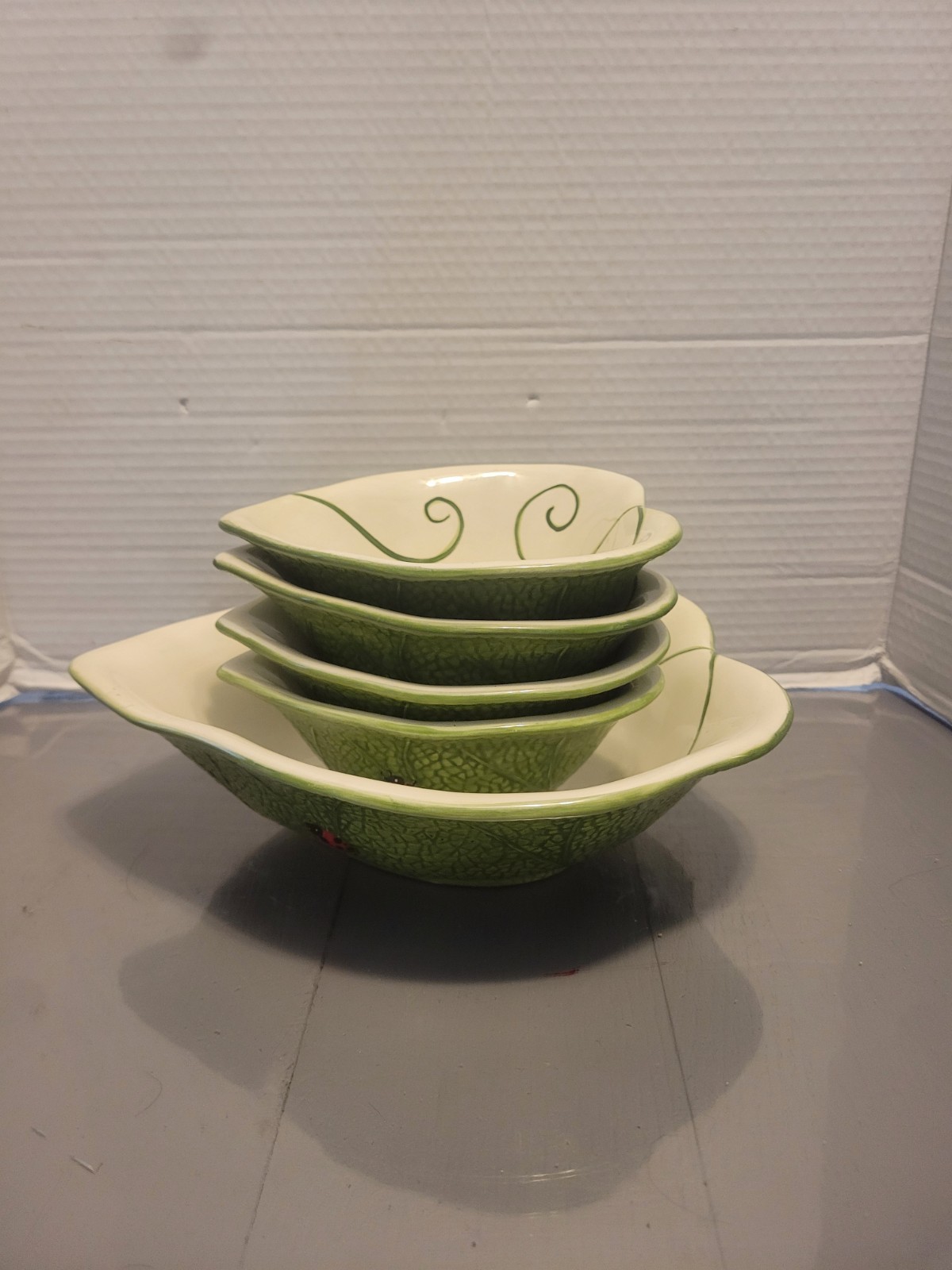 RARE~Pier 1 Imports Ladybug Leaf Heart Shaped Bowls~Set 4 And 1 Serving Bowl