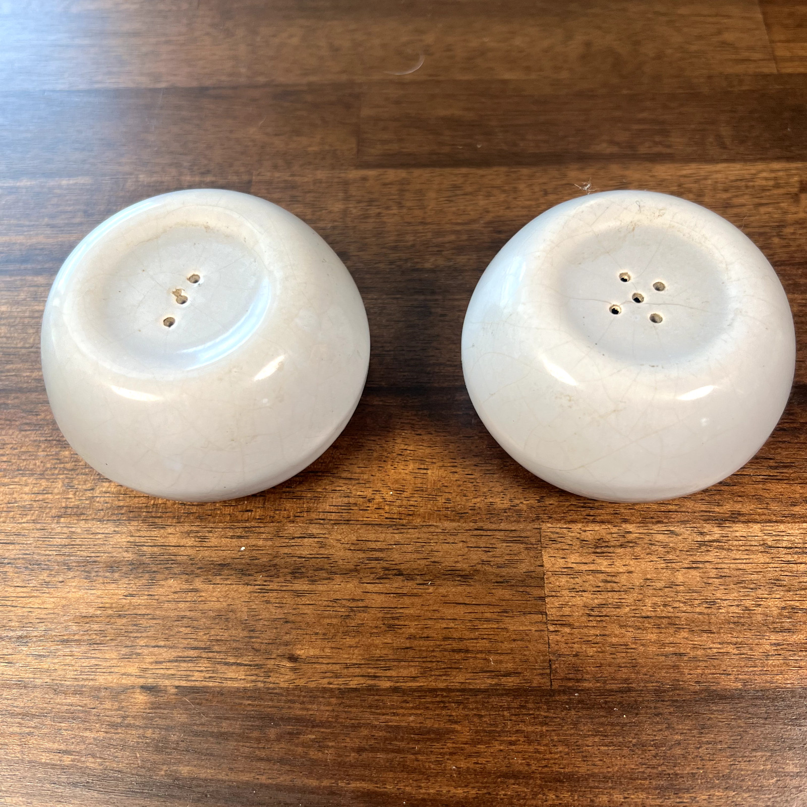 Malibu Modern Grayish Blue Color Salt & Pepper Shakers