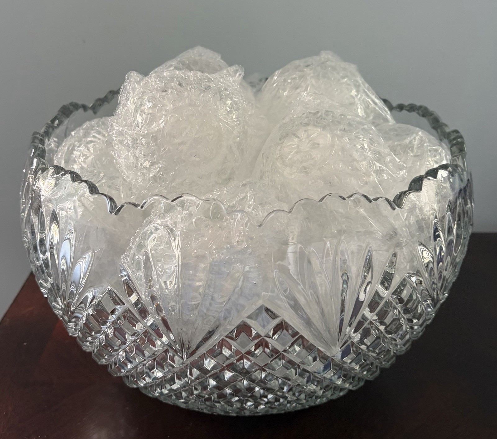 Vintage LE Smith Glass Pineapple/Fan Cut Punch Bowl w/21 Cups Set