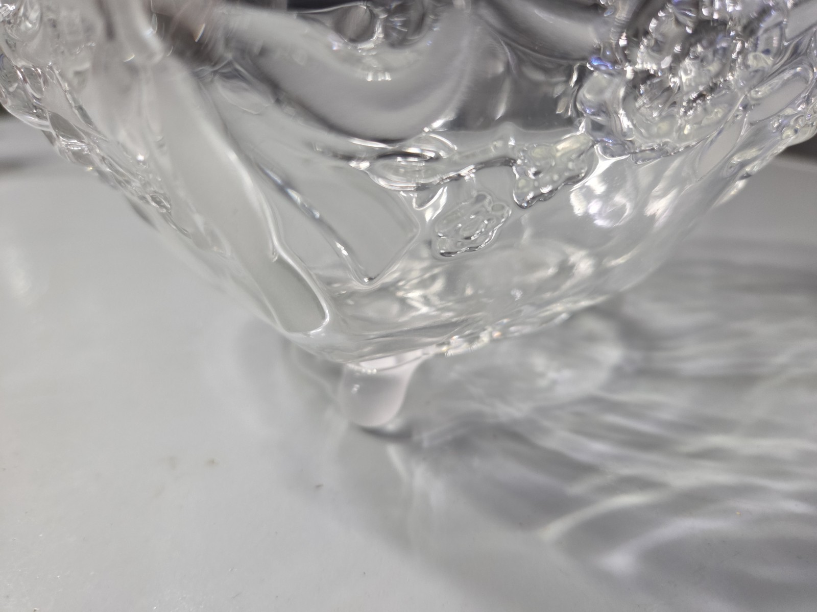 Beautiful Heart-Shaped Glass Dish – Footed
