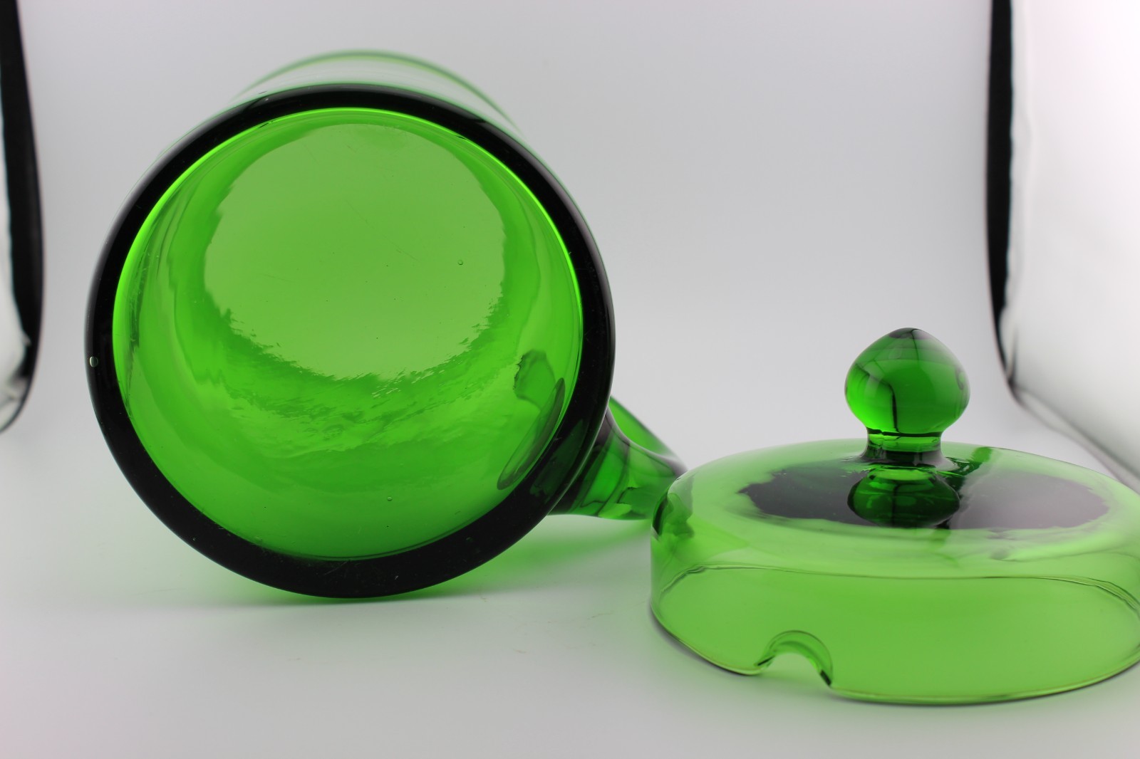 Hand-Blown Glass Drink Pitcher w/ Lid Forest Green MCM Applied Handle 9 3/8″ H