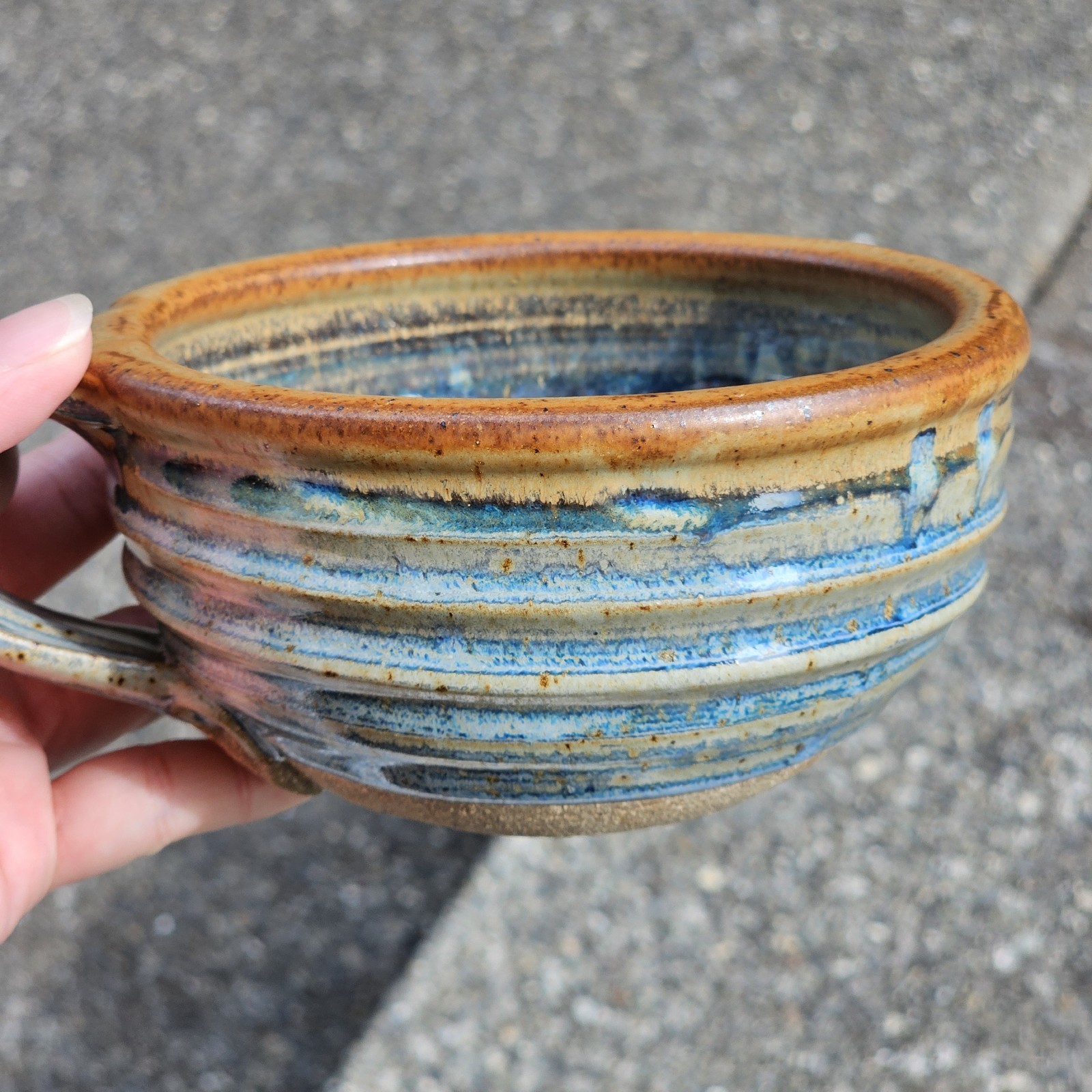 Signed Studio Art Pottery Green Brown Drip Glaze Coffee Ceramic Soup Mug 18oz