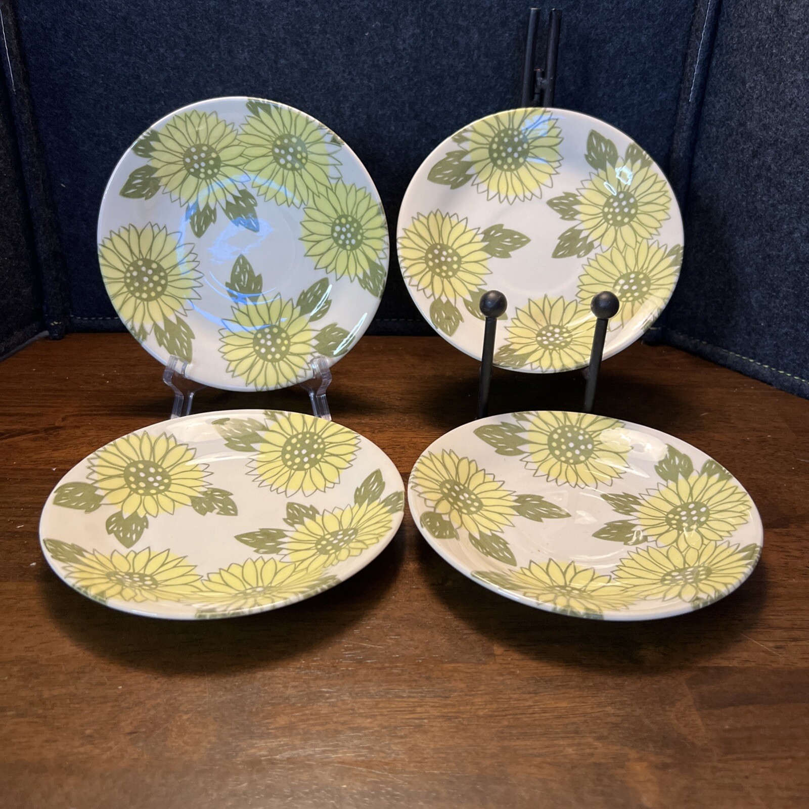 🌻 Vintage Sunshine ROYAL CHINA 6″ Saucers Sunflower Pattern 🌻70’s