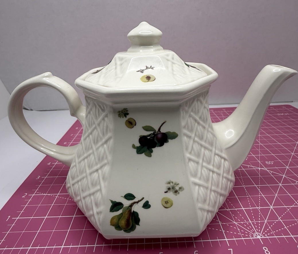 Churchill Teapot Fruit White