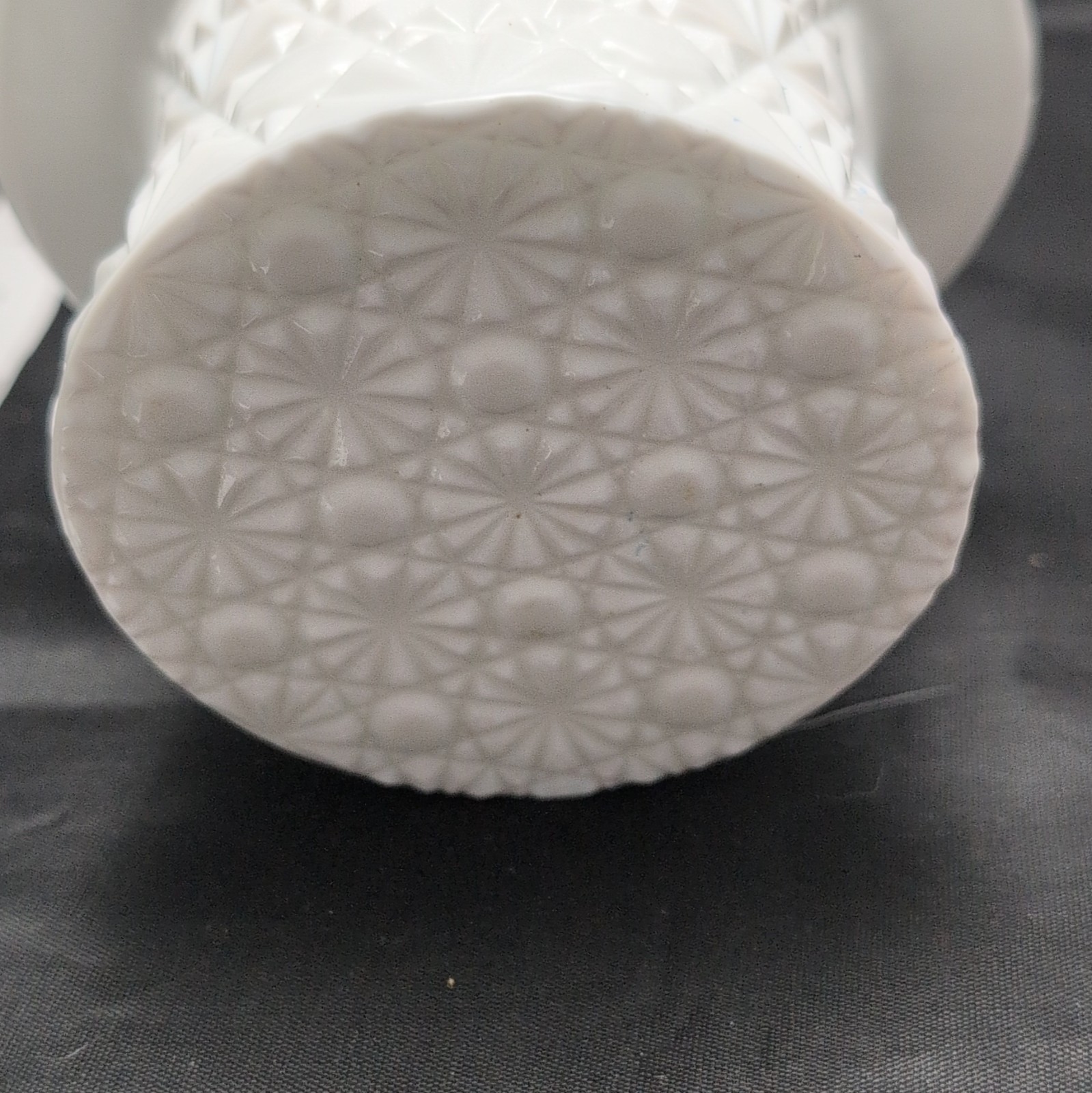 White Milk Glass Starburst Pattern Round Pedestal Decorative Bowl