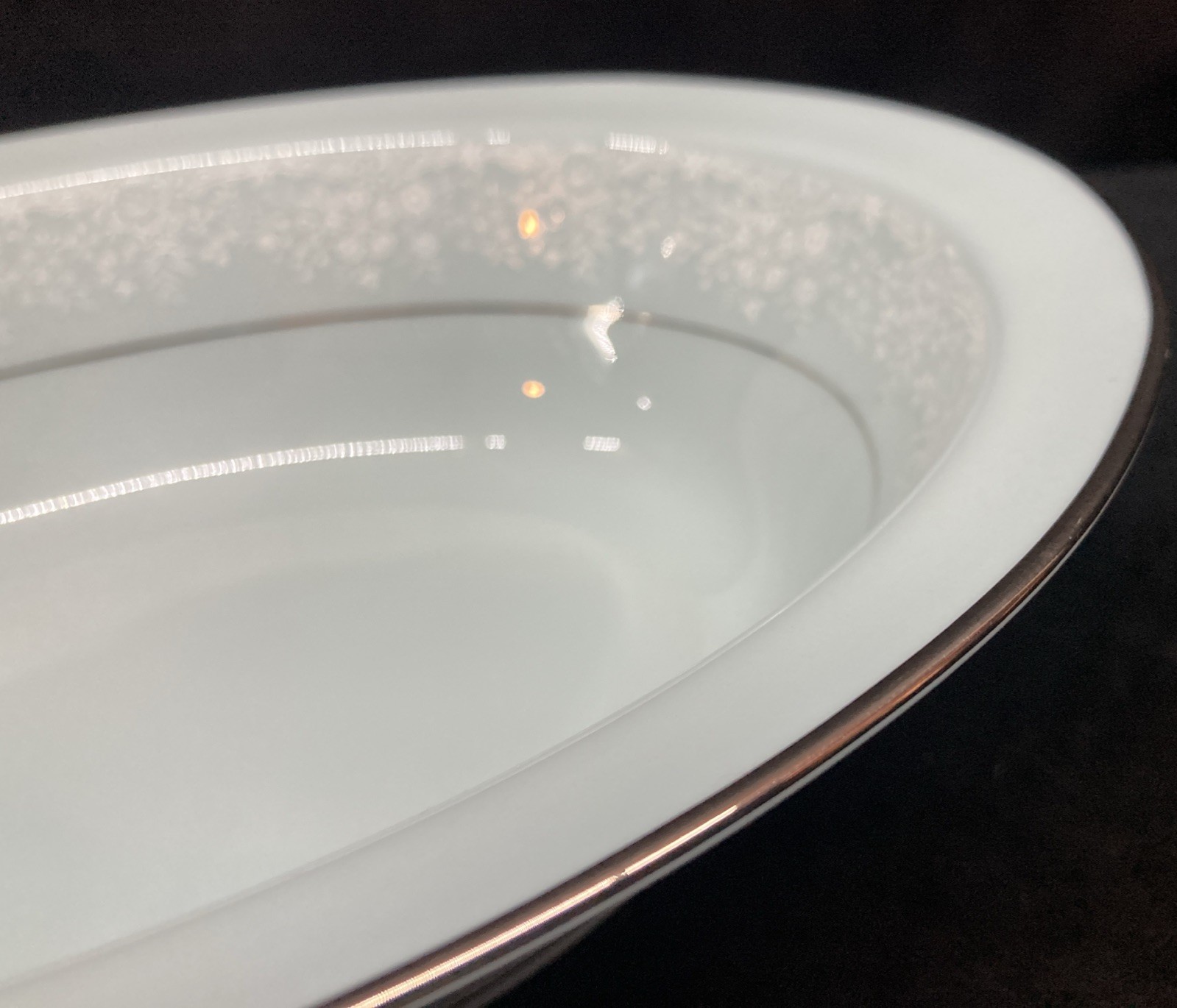 Noritake Fidelity 8003 Light Blue Oval Vegetable Bowl 10 1/8”