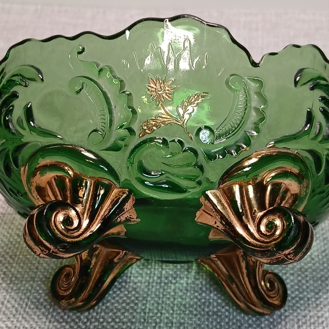Antique Northwood EAPG Louis XV Emerald Green with Gold Gild Berry Bowl