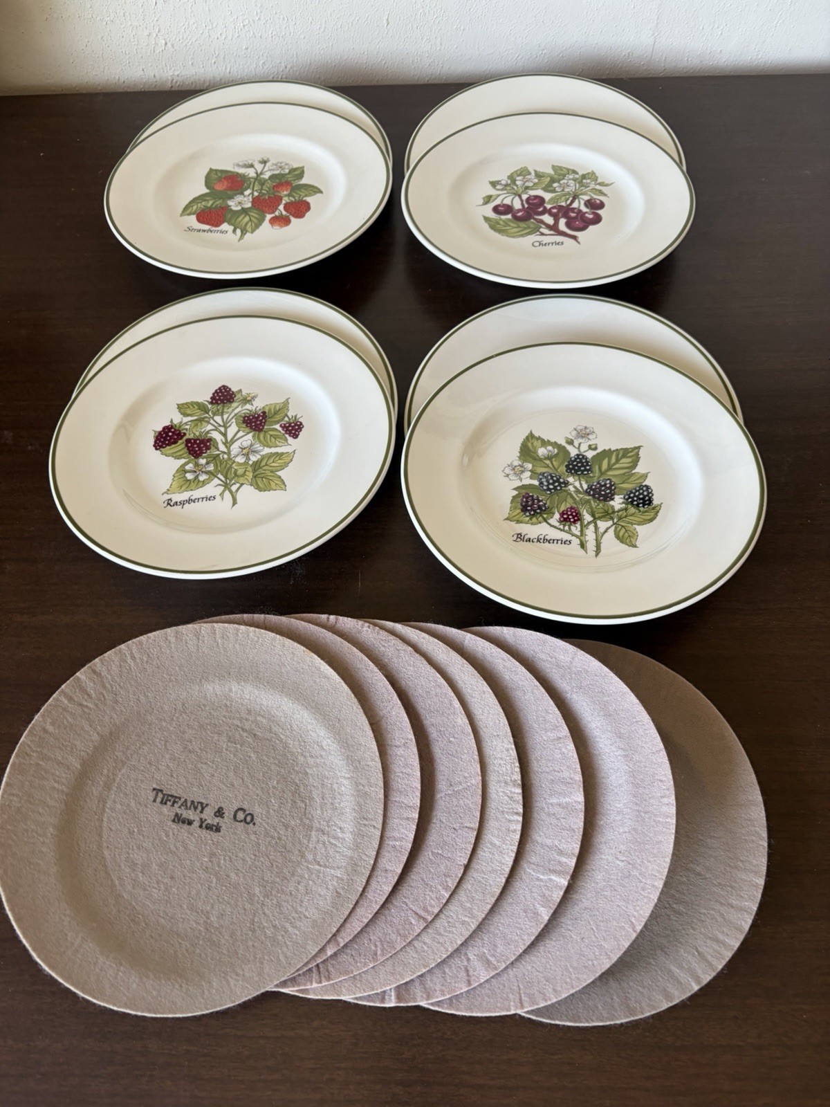 Tiffany & Co Staffordshire 8 Berry Assort Plates by Johnson Brothers (334ME)