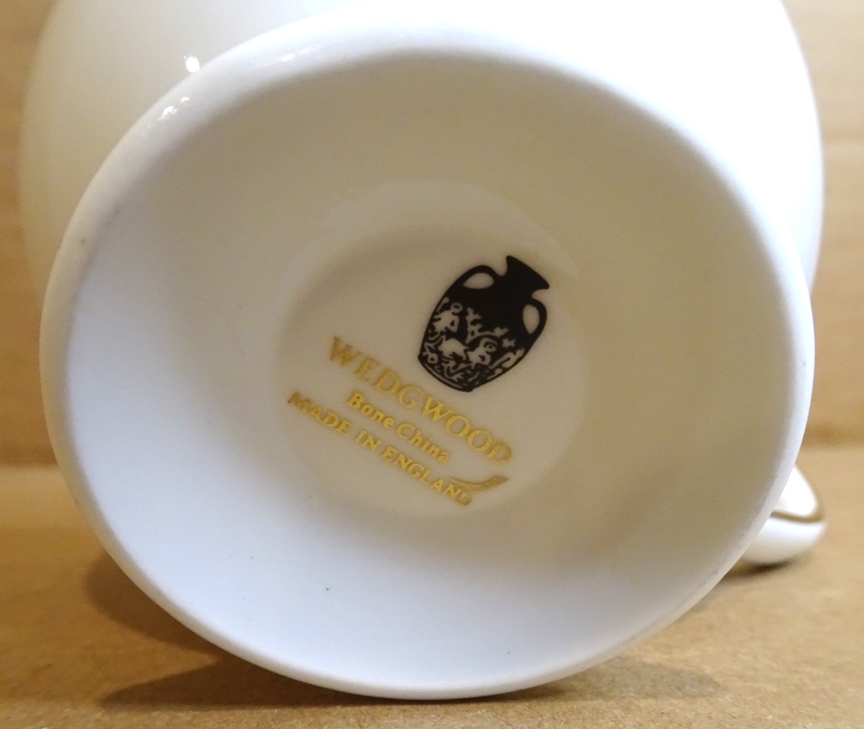 Wedgwood China Florentine W4170 Dark Green Gold 1 Cup and Saucer Set Peony Shape