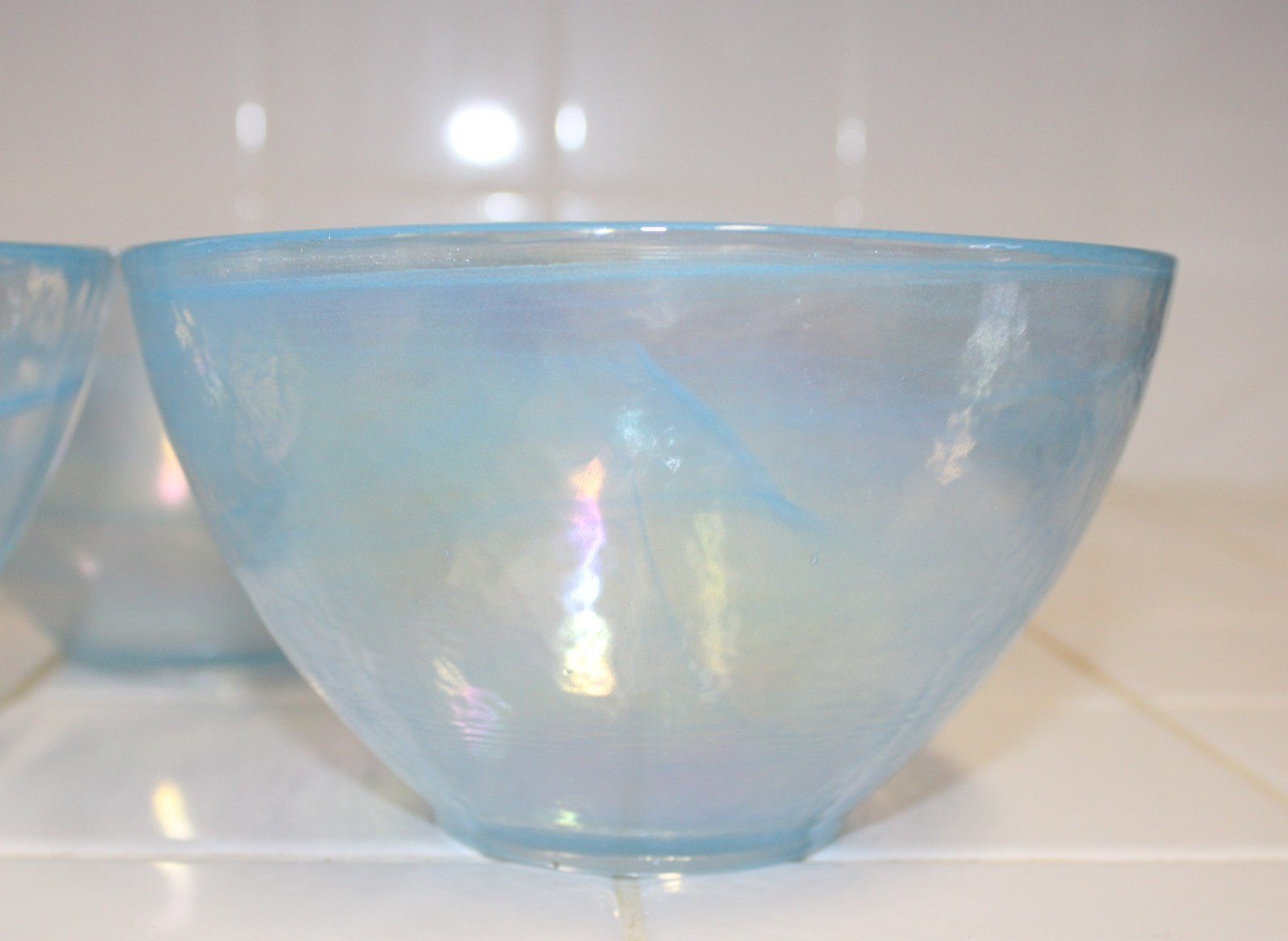Set of 4 Iridescent Aqua Blue Swirl Art Glass Soup/Cereal/Salad/Dessert Bowls