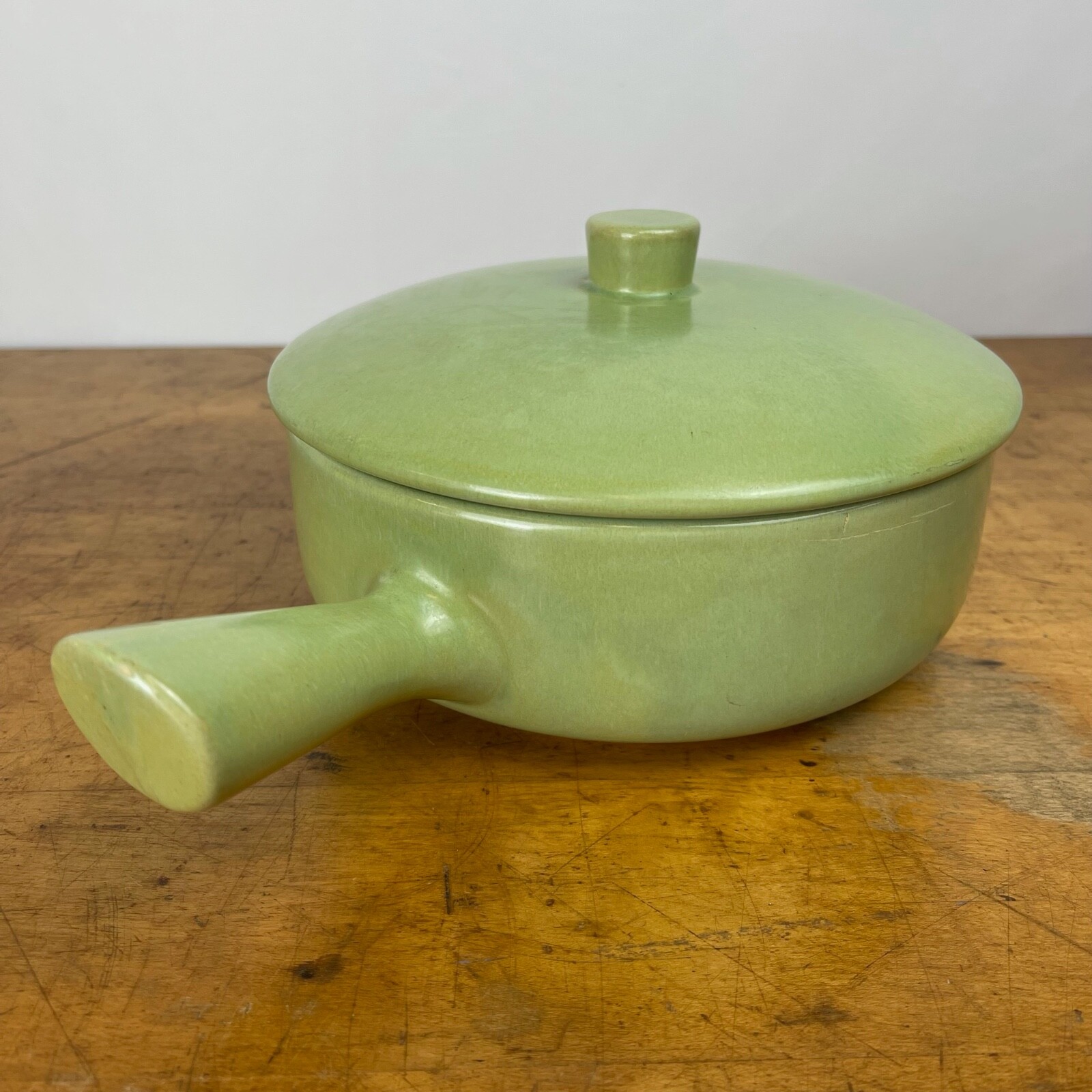 Vintage La Solana Potteries Solana Ware Green Covered Handled Pot 11” Long