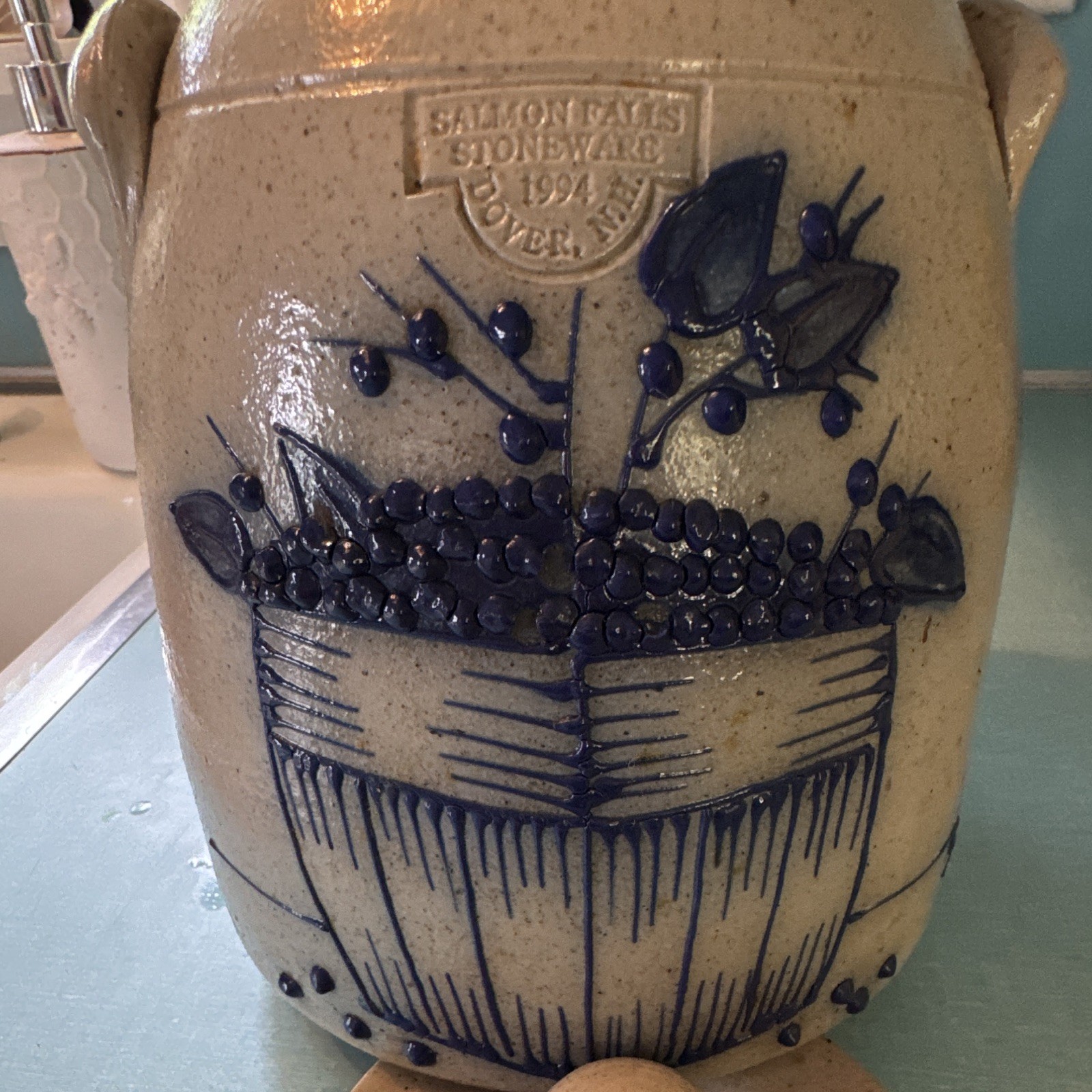 Salmon Falls Stoneware 1994 Blue Basket Berry Stoneware Jar w/ Lid Handles