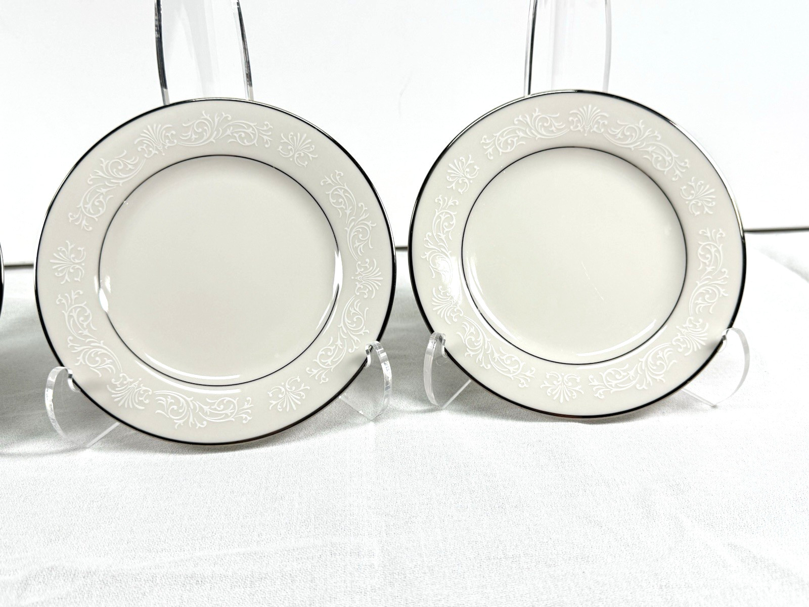 Noritake Ivory China Japan Marseille 7550 Bread & Butter Plates 6 1/4″ Set of 4