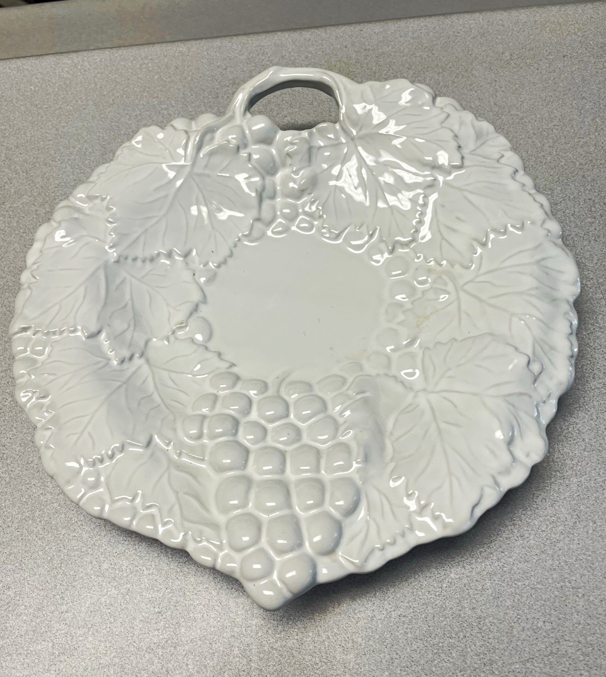 White Majolica Style Grapes Pattern Ceramic Handled Platter 12 in Portugal