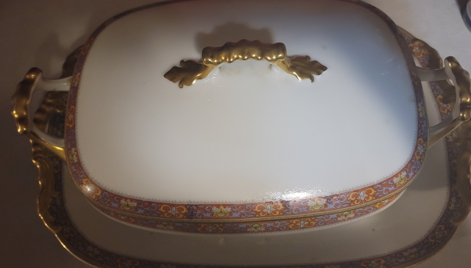 The Meuse” pattern produced by Vignaud Frères in Limoges, France.
