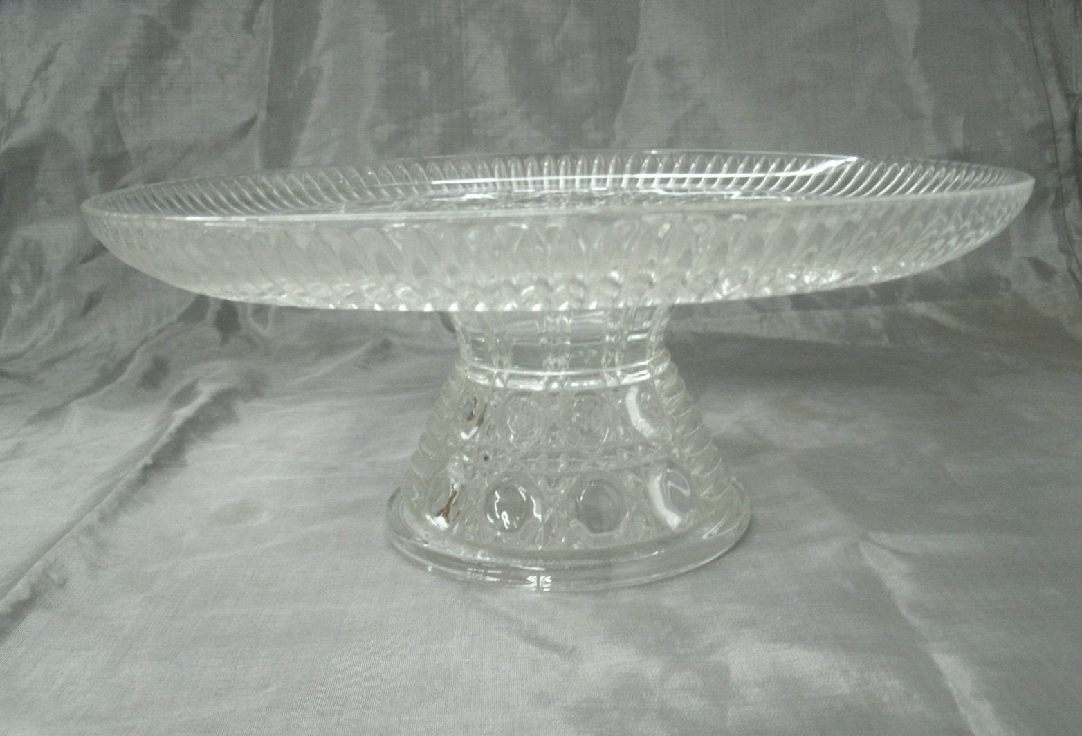 Vtg Federal Glass WINDSOR CLEAR 11″ Cake Stand Button & Cane Ridge Base HTF ec