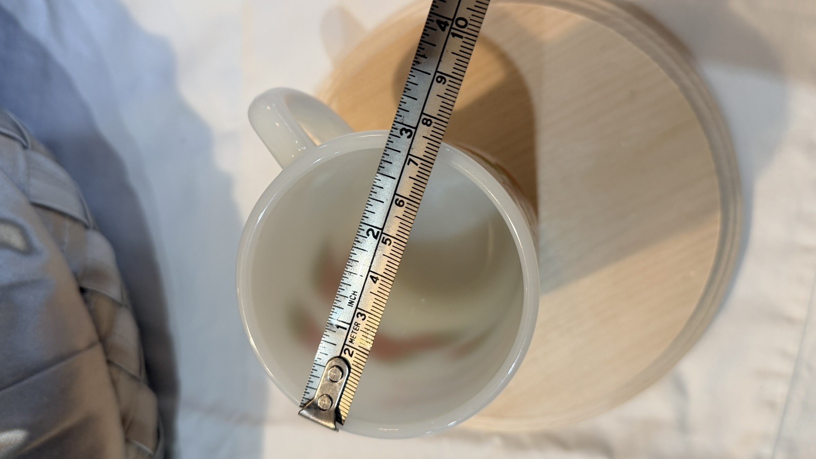  1980  Strawberry  Shortcake  Fire‑King  Anchor  Hocking  Milk  Glass  cup