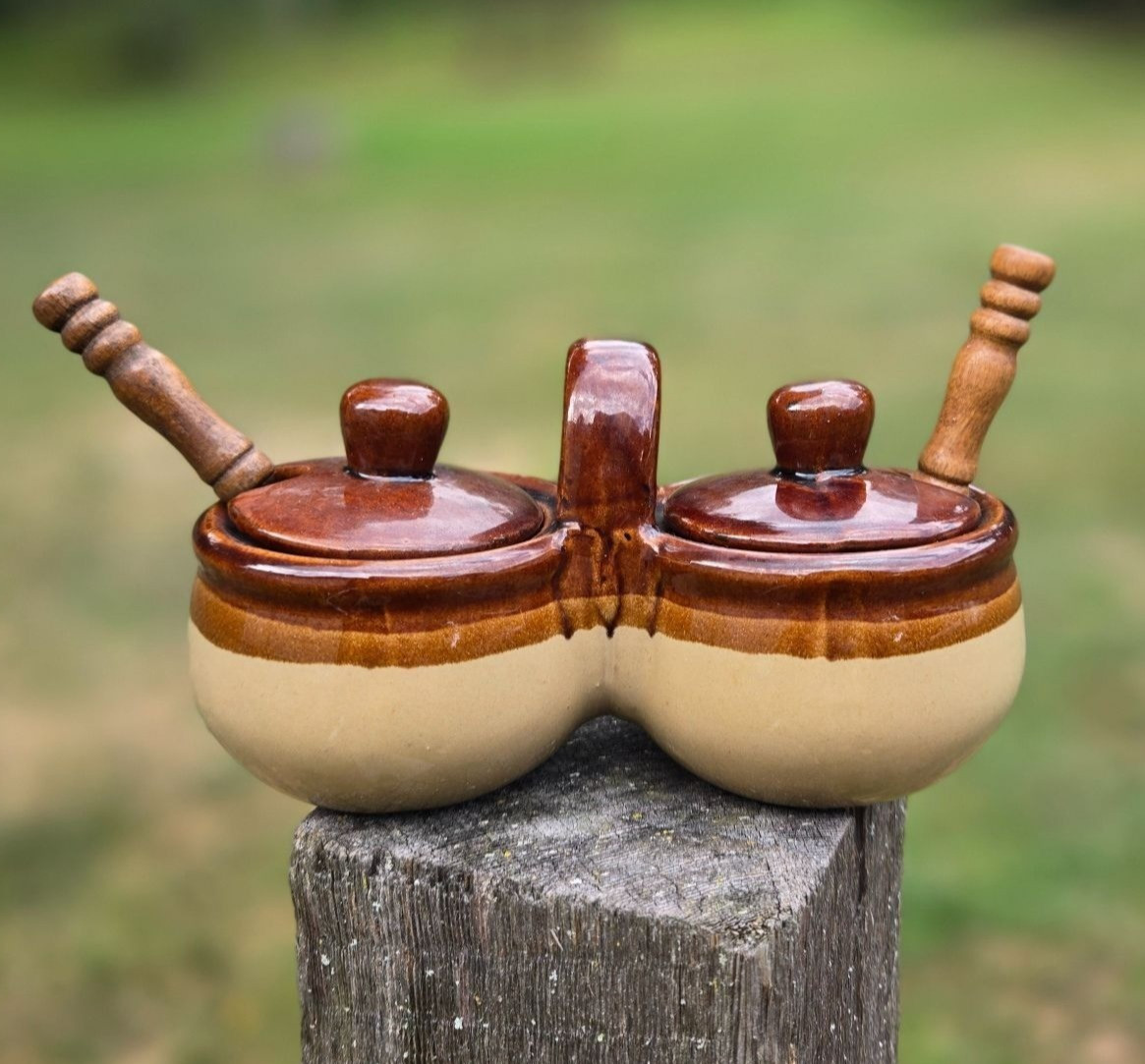 Vintage brown Stoneware Crock Pottery Double Condiment Jar & mini spoons ombre