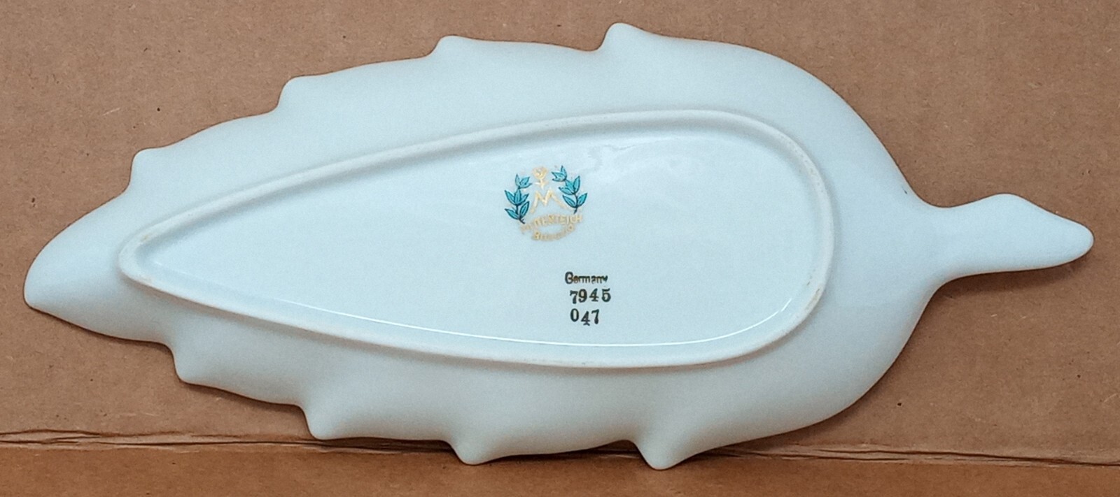 Mitterteich Bavaria Ceramic Trinket Dish leaf shape Florals Germany 7945 047