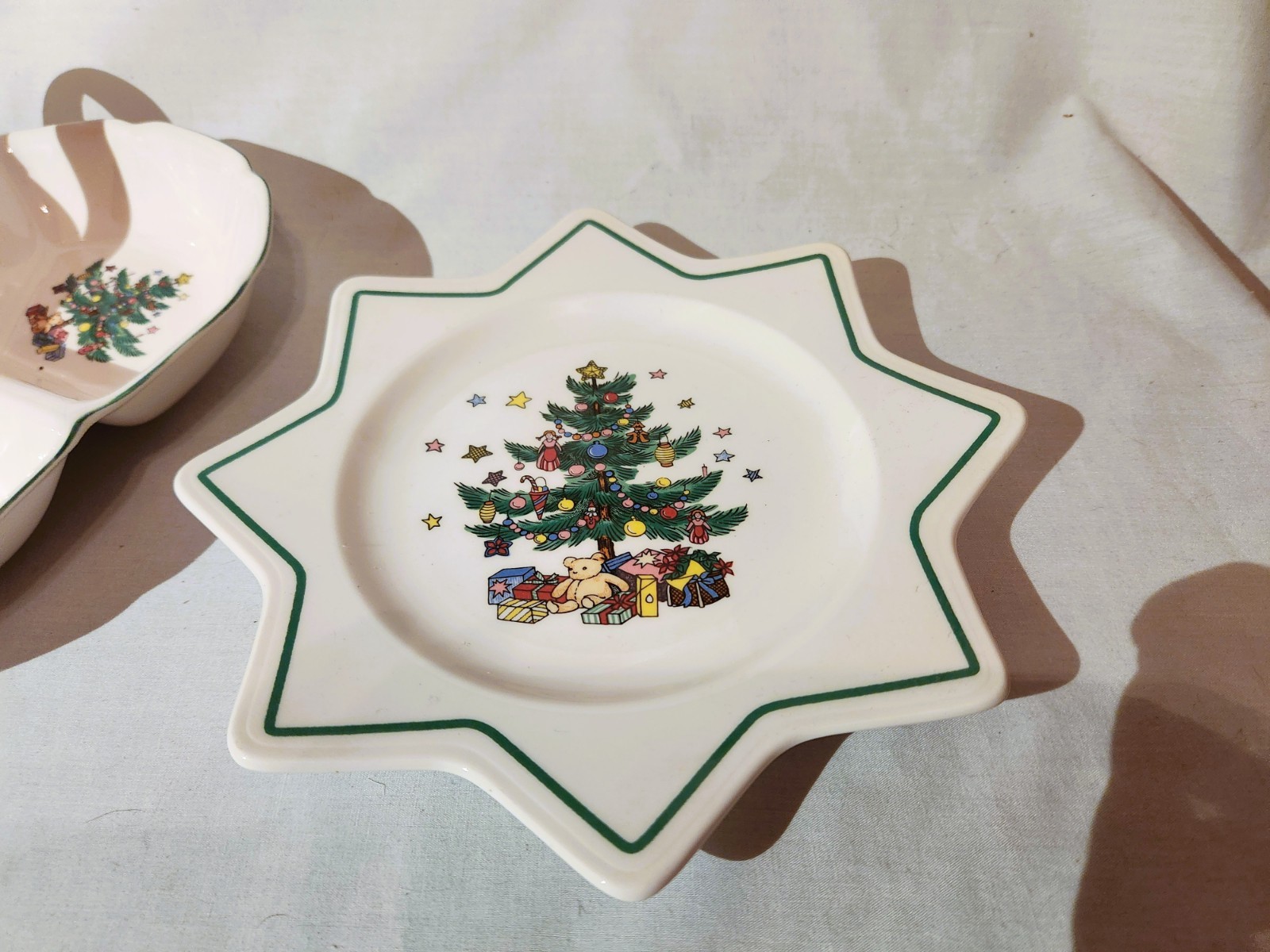 2 Pieces Nikko CHRISTMASTIME Handled Divided Dish & Candy Dish – Japan – MINT