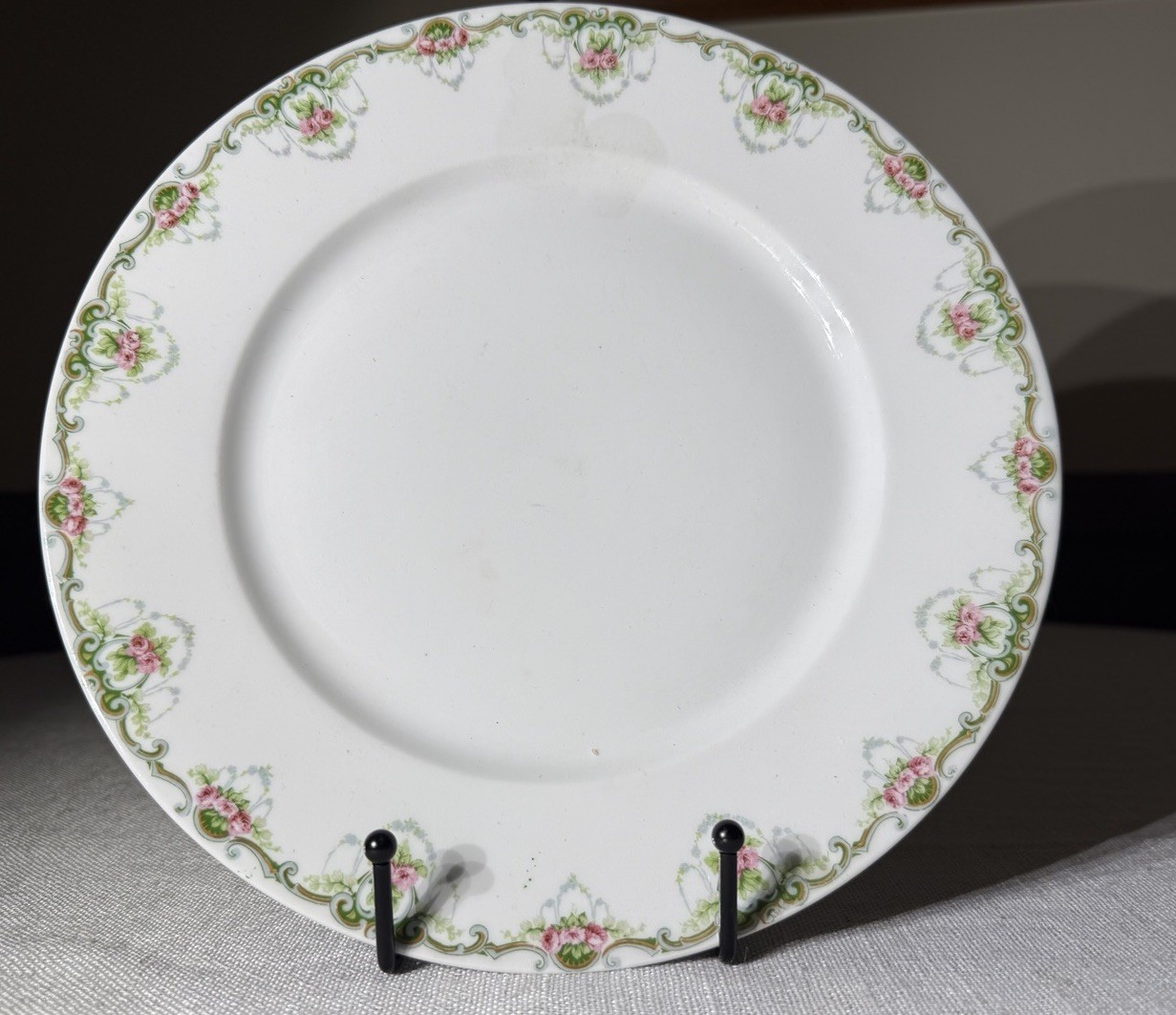 Antique Wm Guerin Limoges France Dinner Plate 9.75” Pink Roses Scroll GUE395