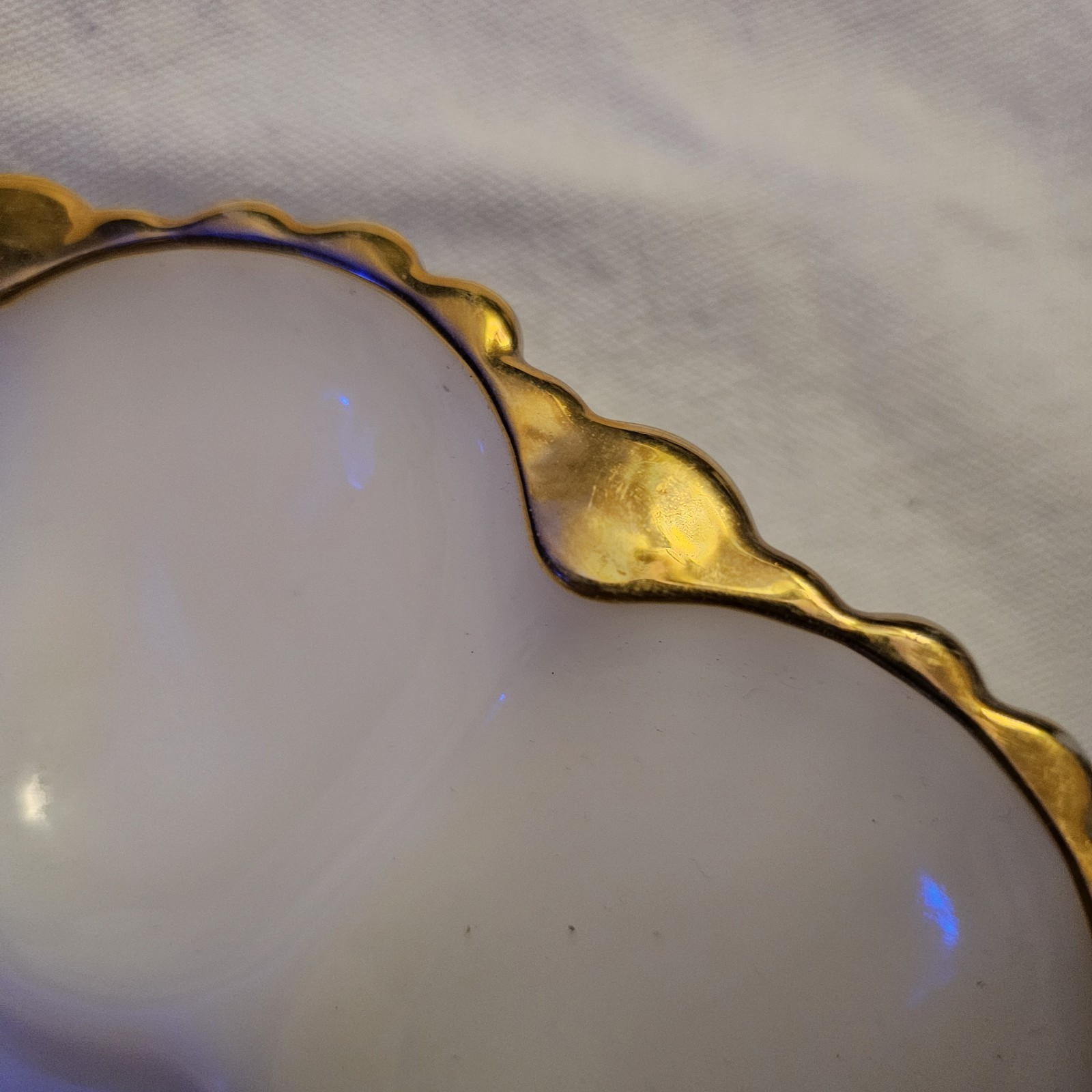 Vintage Anchor Hocking Milk Glass Deviled Egg Plate w/Gold Trim/Edging Flaw