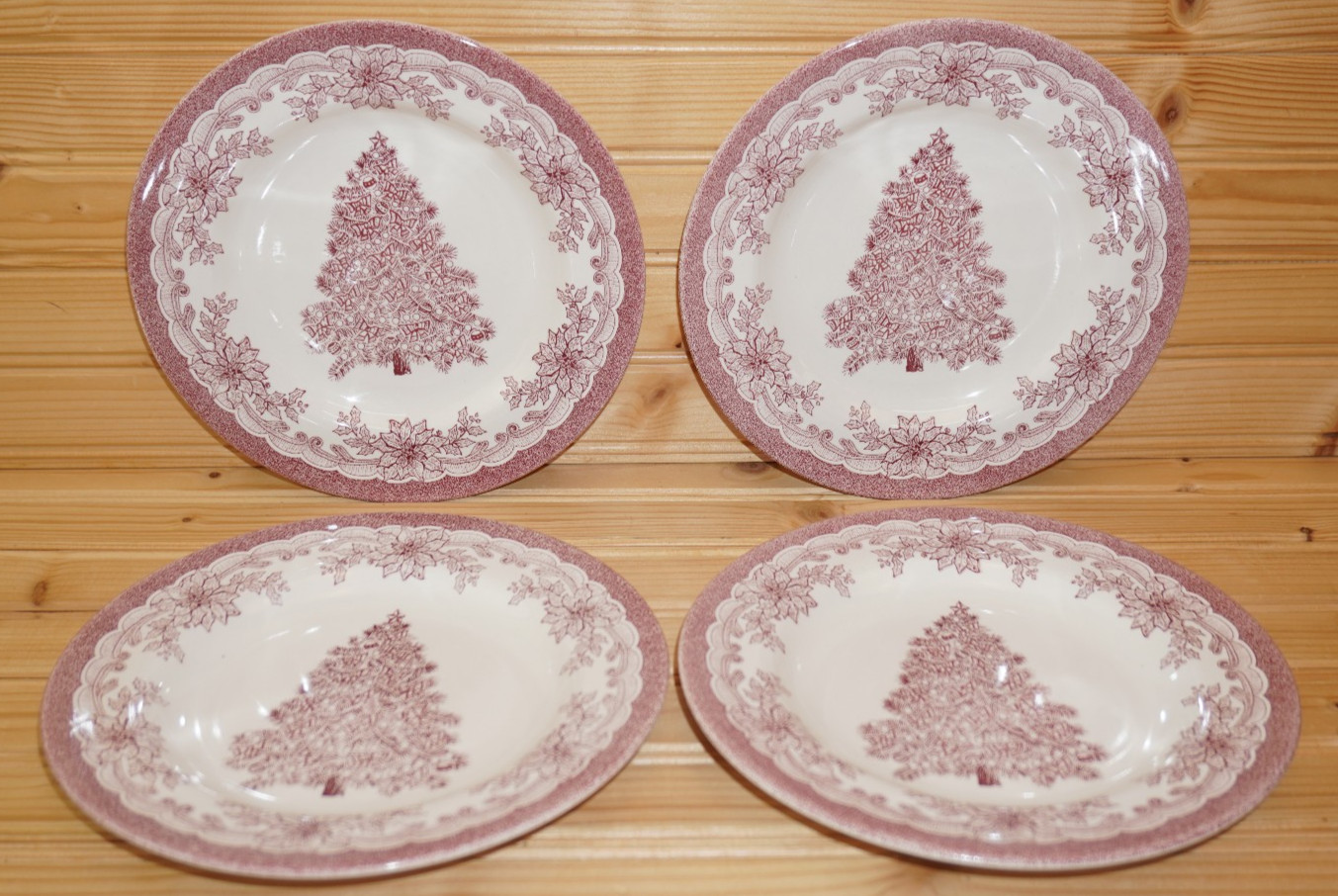 Staffordshire Engravings Yuletide Set of 4 Red Salad Plates, 8″ (S20)