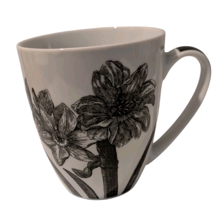 Paula Scaletta Porcelain Coffee Mug Flowers & Bees Black And White Germany