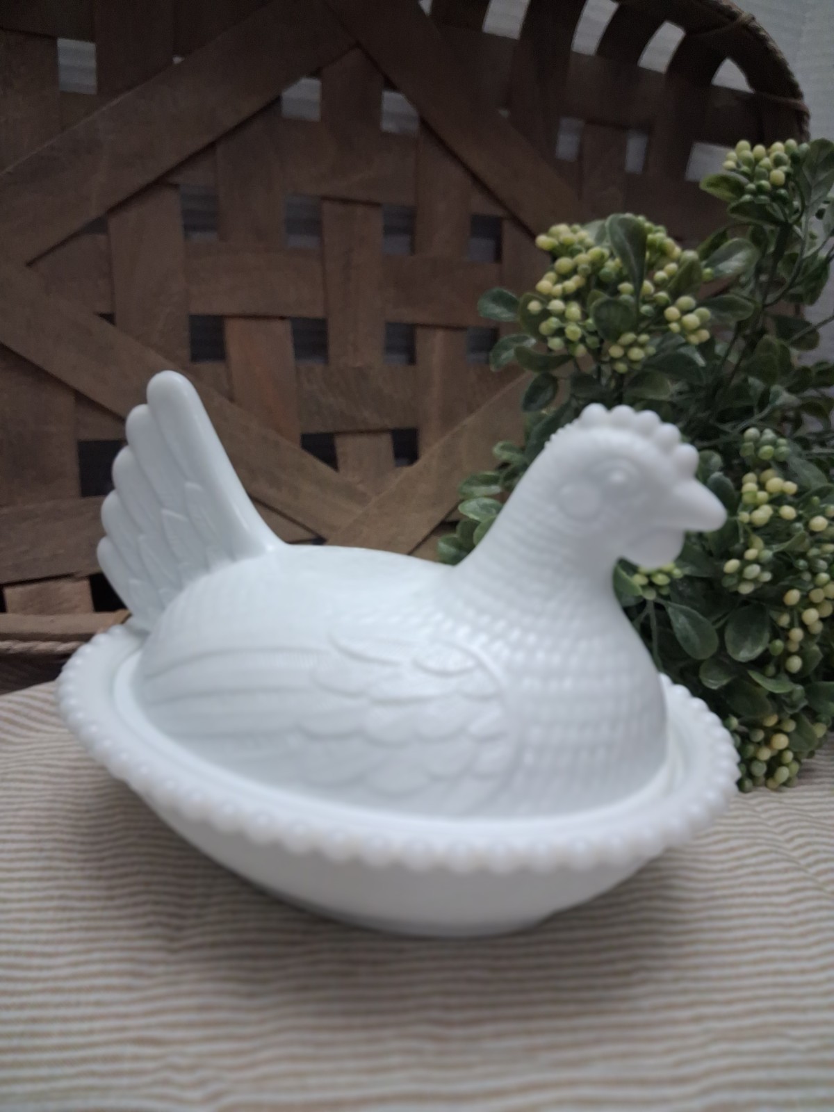 Vintage Indiana White Milk Glass Chicken Hen On Nest Covered Bowl Candy Dish 7″