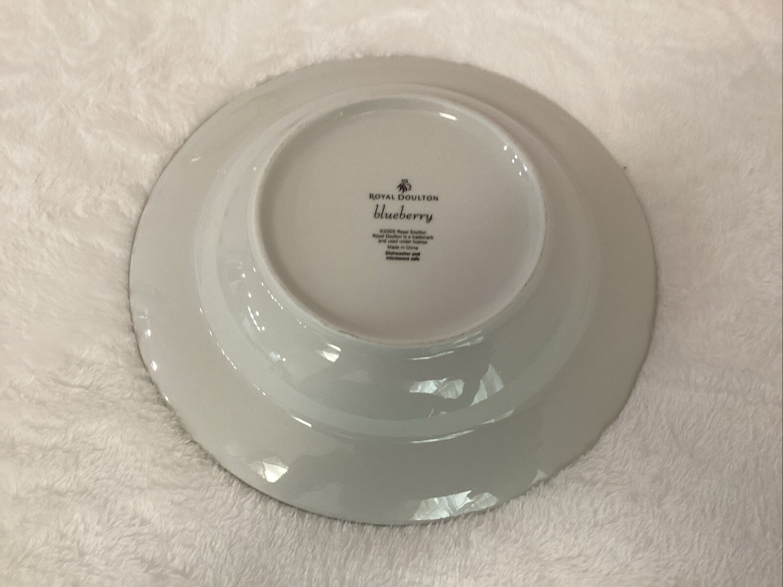 Blueberry by Royal Doulton Crafted in England Dinnerware Set of 15 Pieces